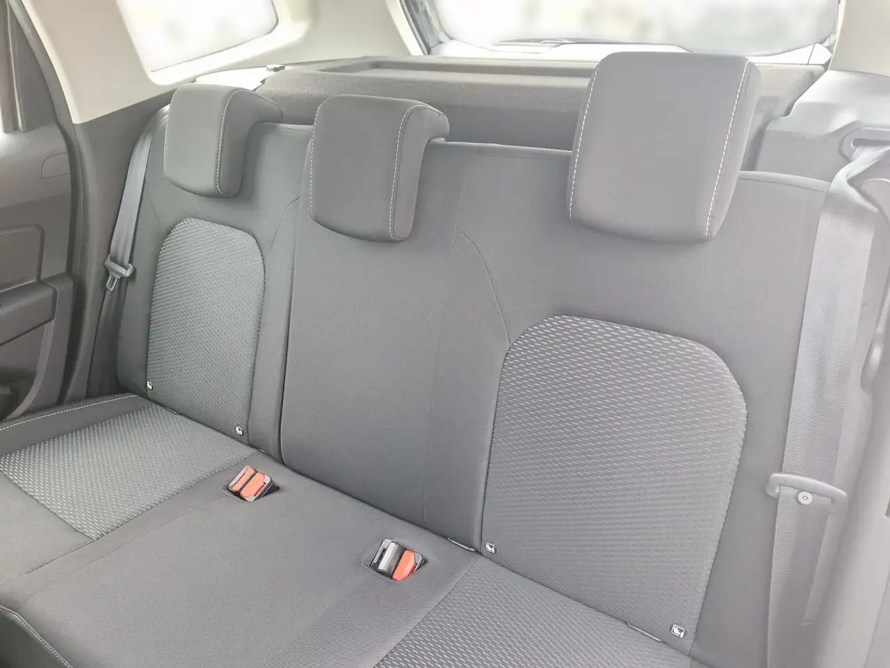 Dacia Duster Jubiläum TCe 130, миниатюра 11