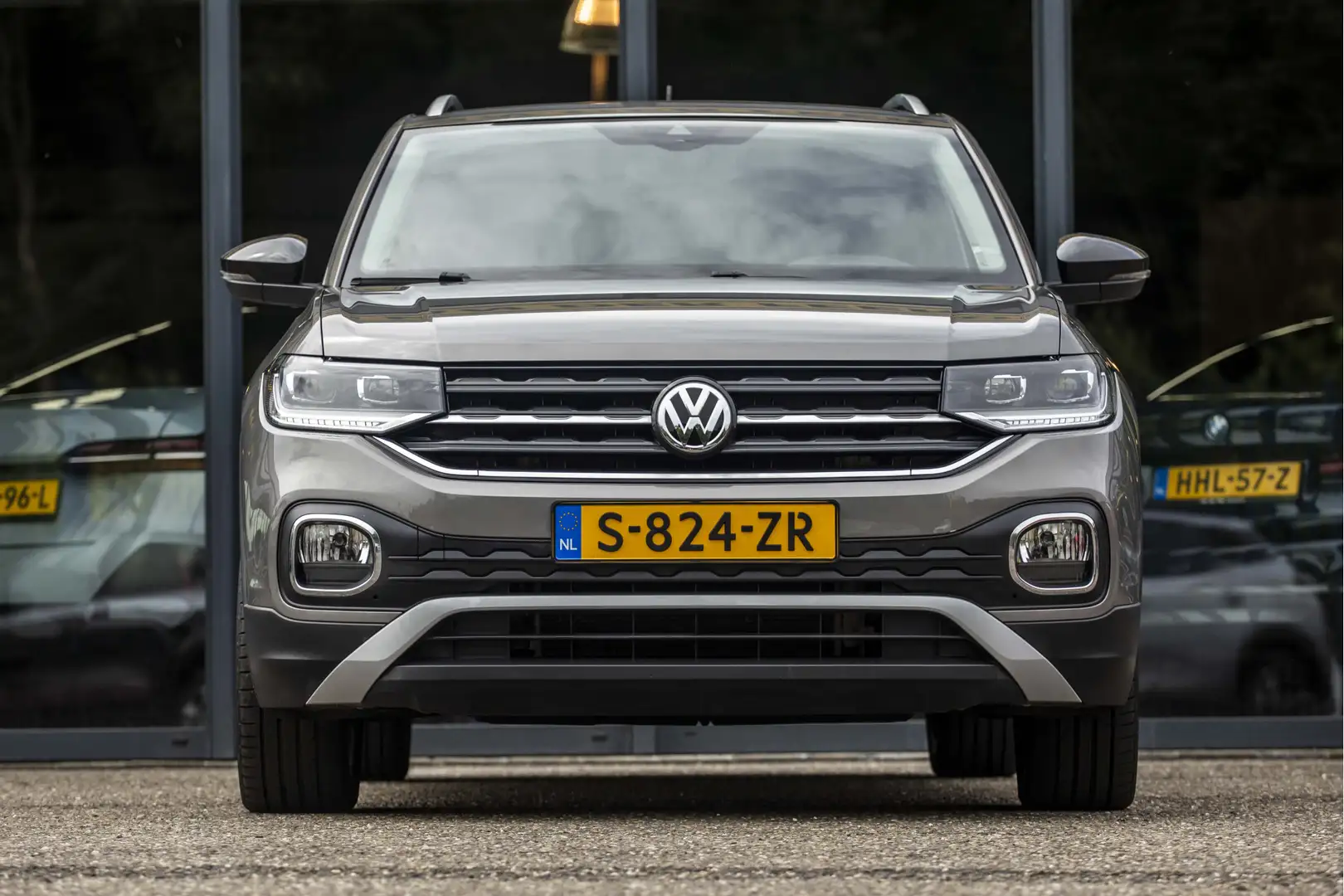 Volkswagen T-Cross 1.0 TSI Style Gris - 2