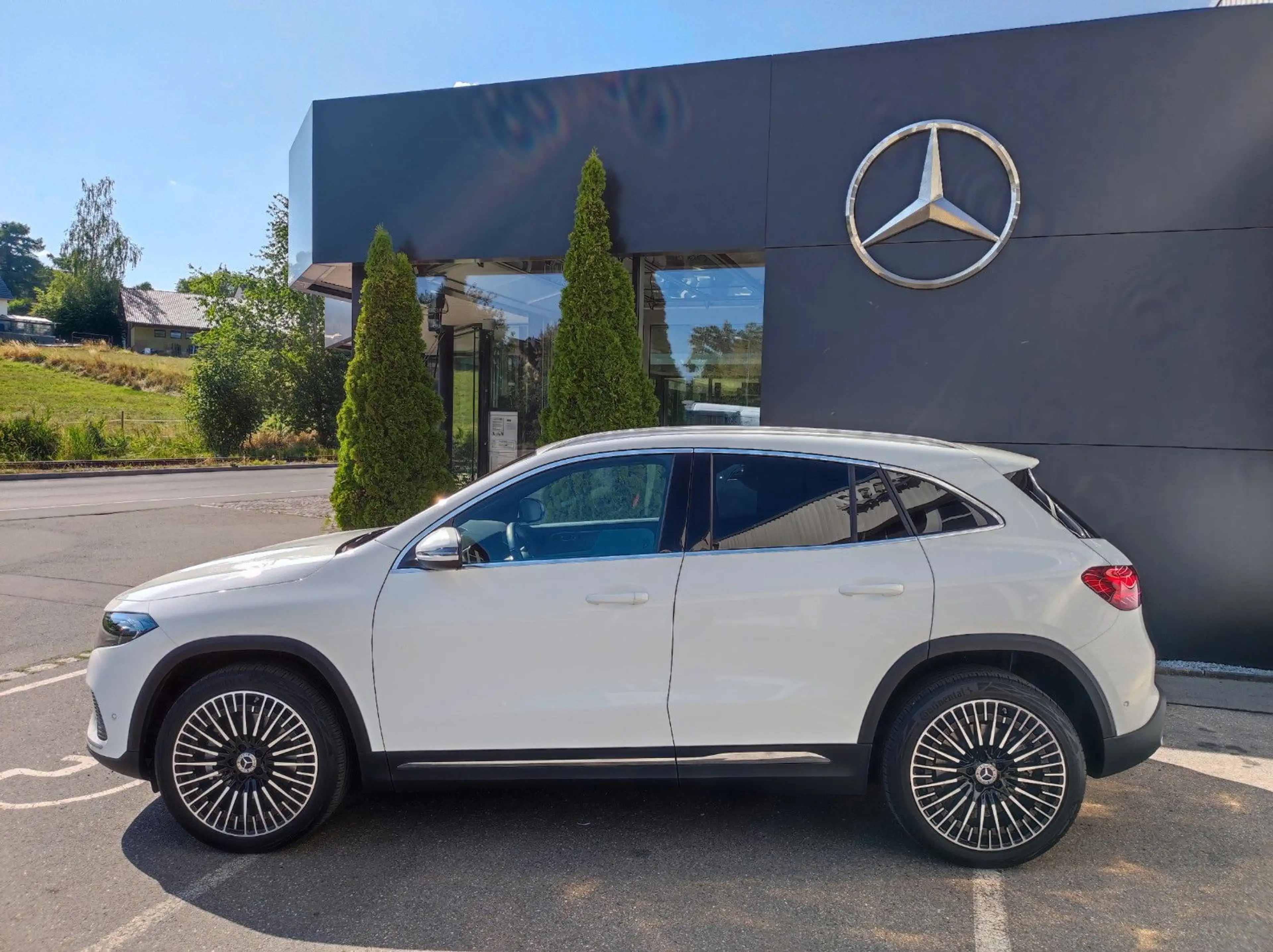 Mercedes-Benz EQA 250+|Progressive|Leder|Kamera|AHK|Easy-P|20" — photo 3