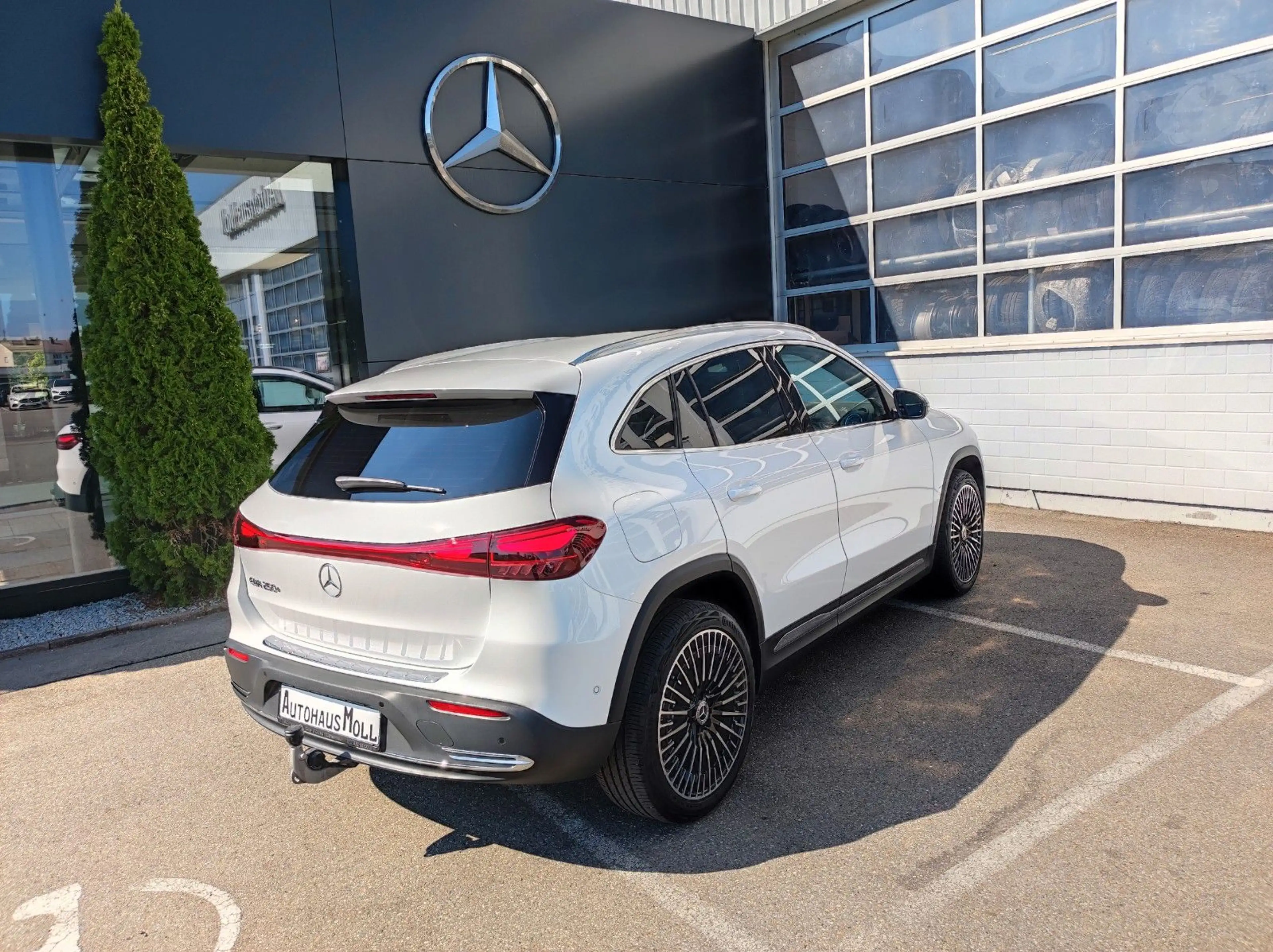 Mercedes-Benz EQA 250+|Progressive|Leder|Kamera|AHK|Easy-P|20" — photo 5
