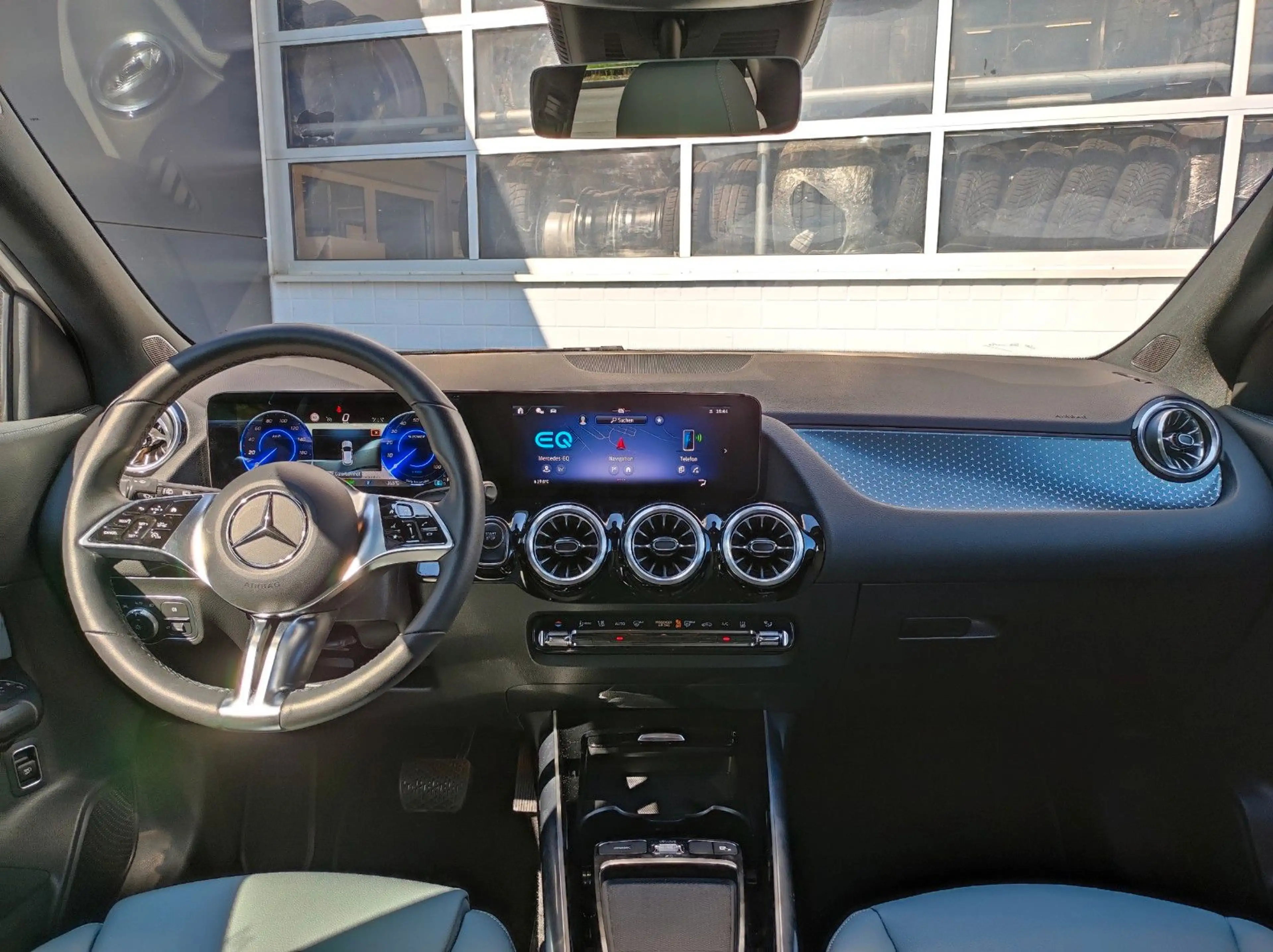Mercedes-Benz EQA 250+|Progressive|Leder|Kamera|AHK|Easy-P|20" — photo 10