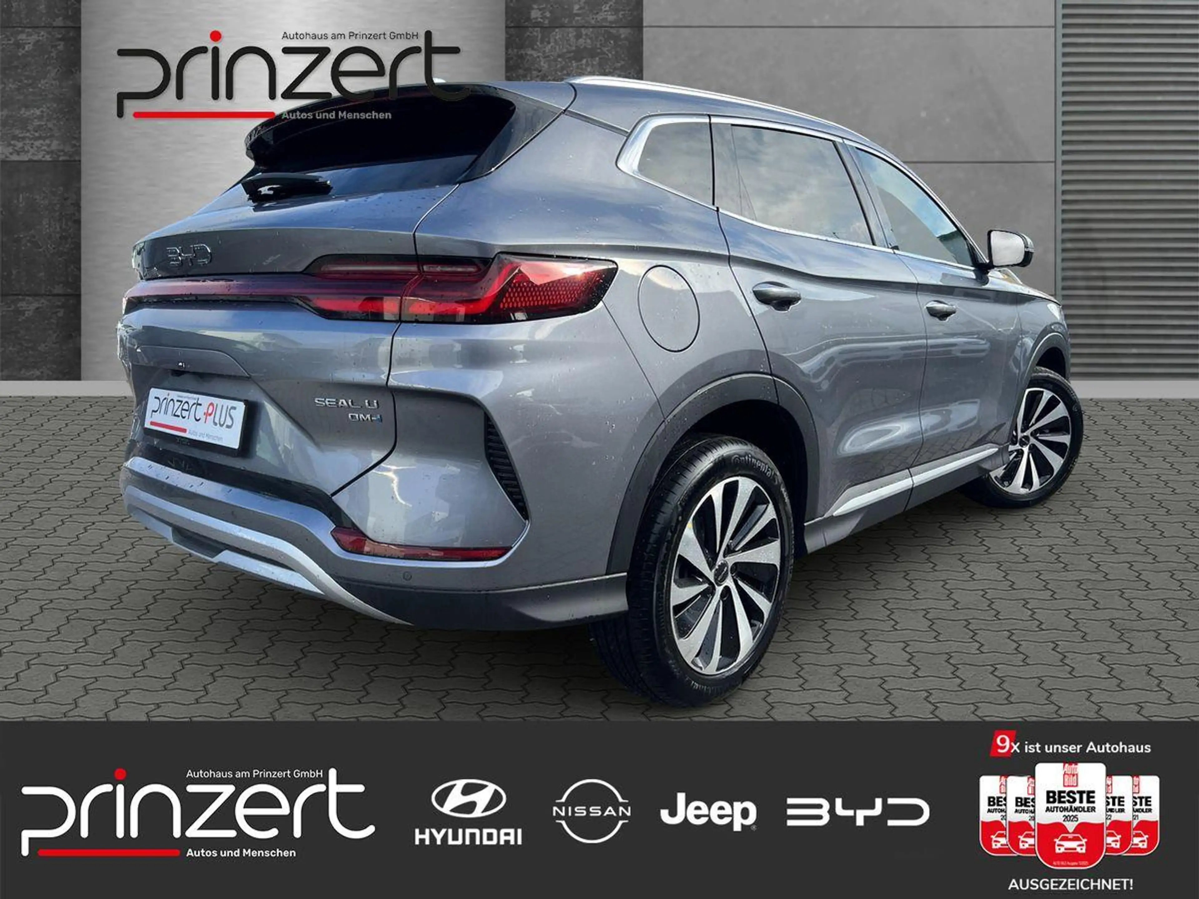 BYD Seal U 1.5 PHEV DM-i 324PS "Design" — photo 3