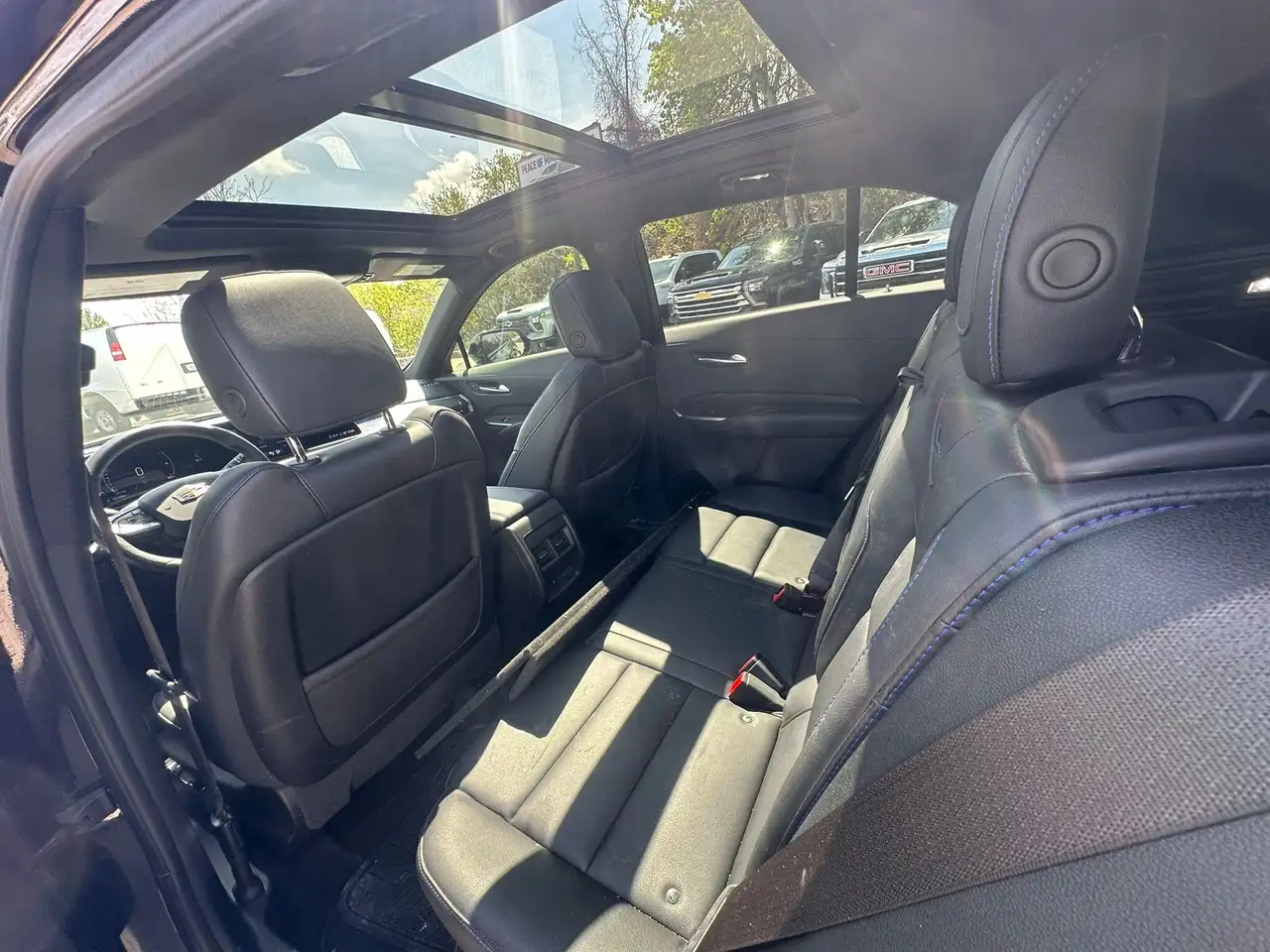 Cadillac XT4 снимка Cadillac XT4