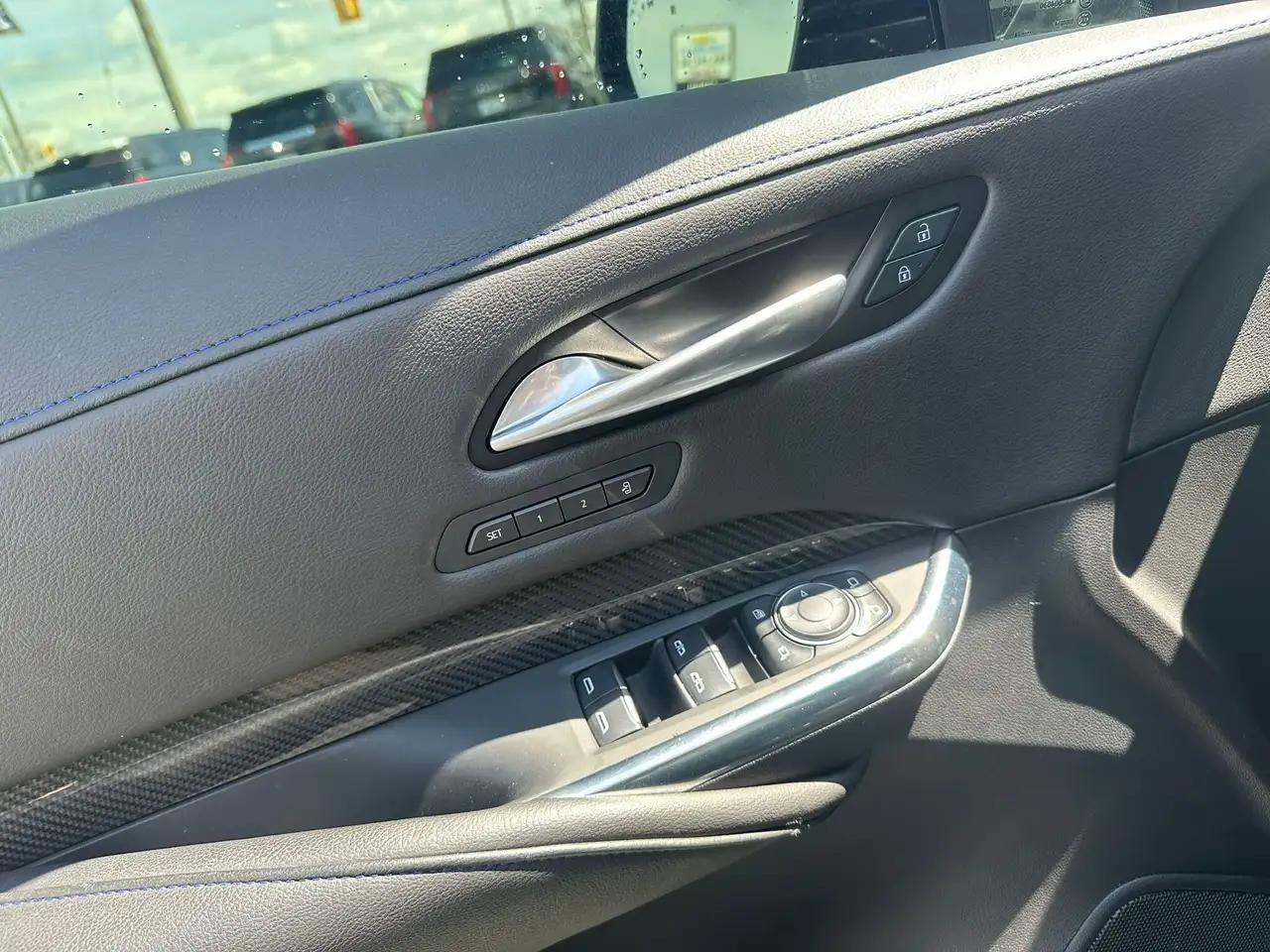 Cadillac XT4 снимка Cadillac XT4