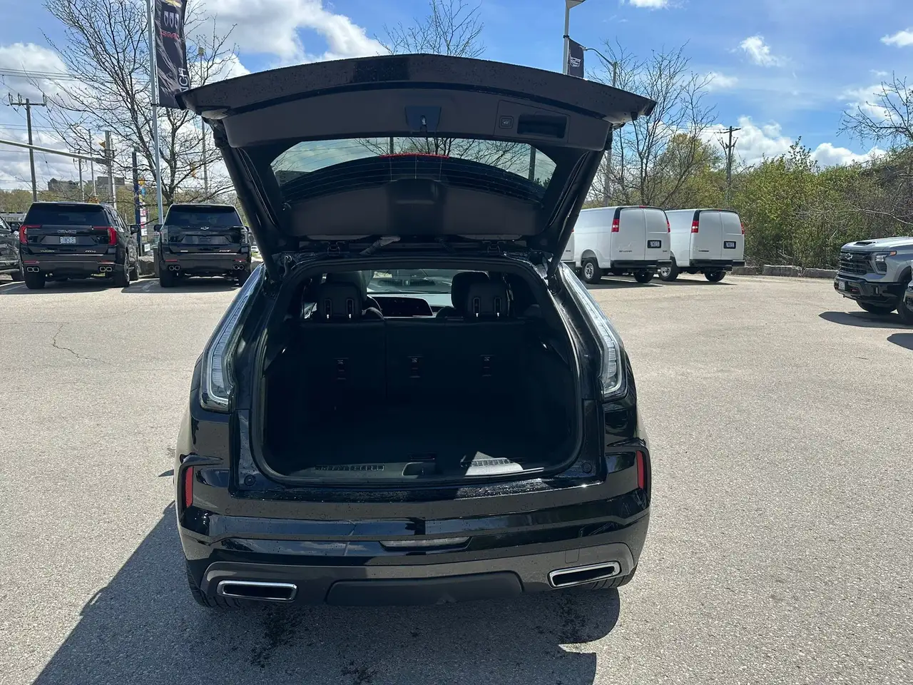 Cadillac XT4 снимка Cadillac XT4
