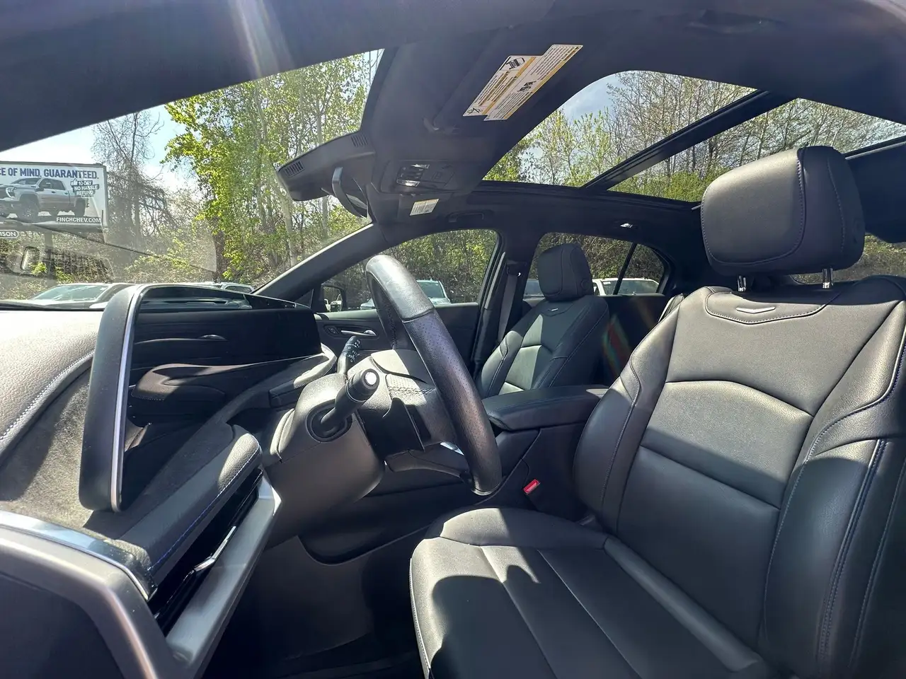 Cadillac XT4 снимка Cadillac XT4