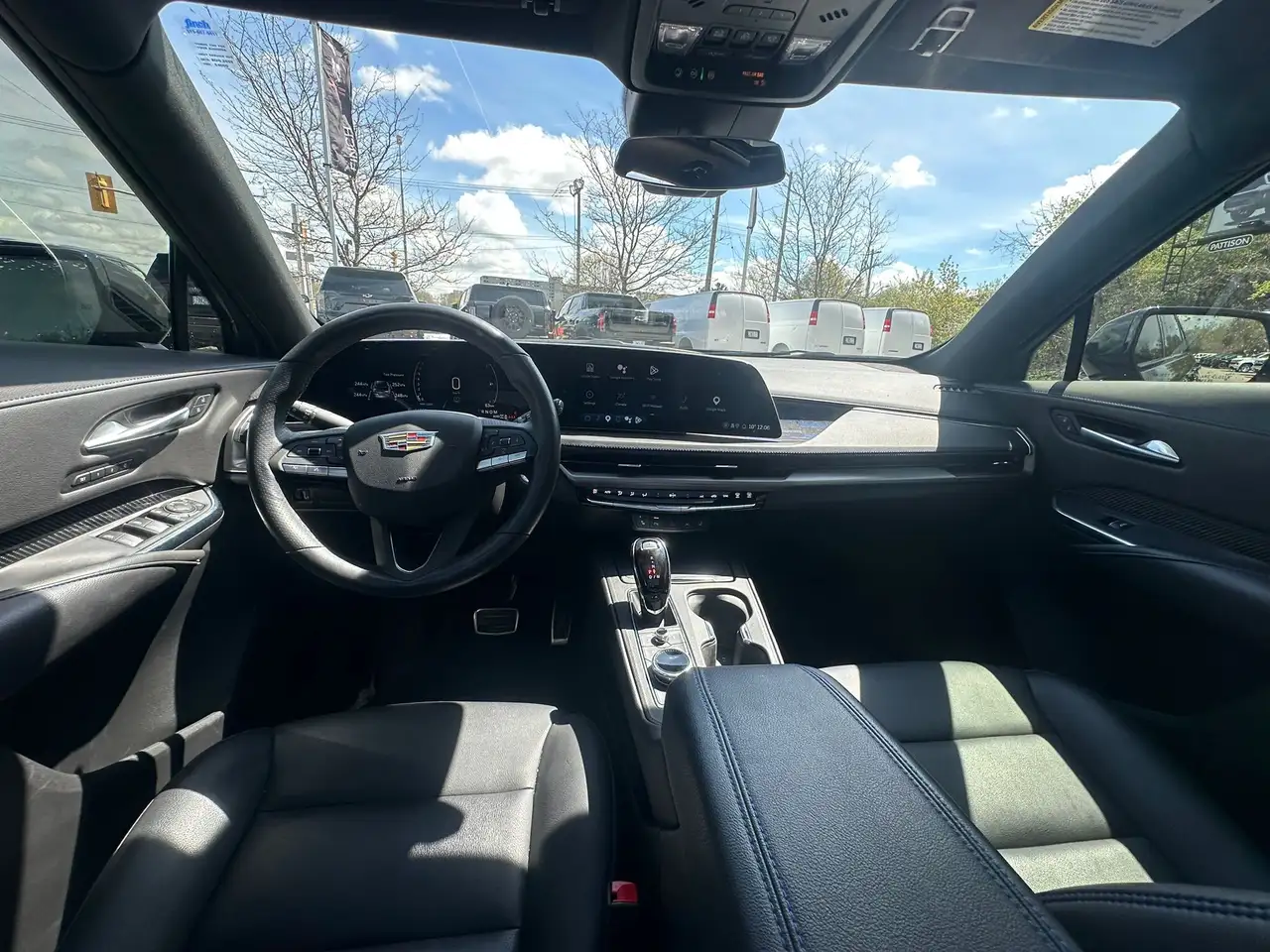 Cadillac XT4 снимка Cadillac XT4