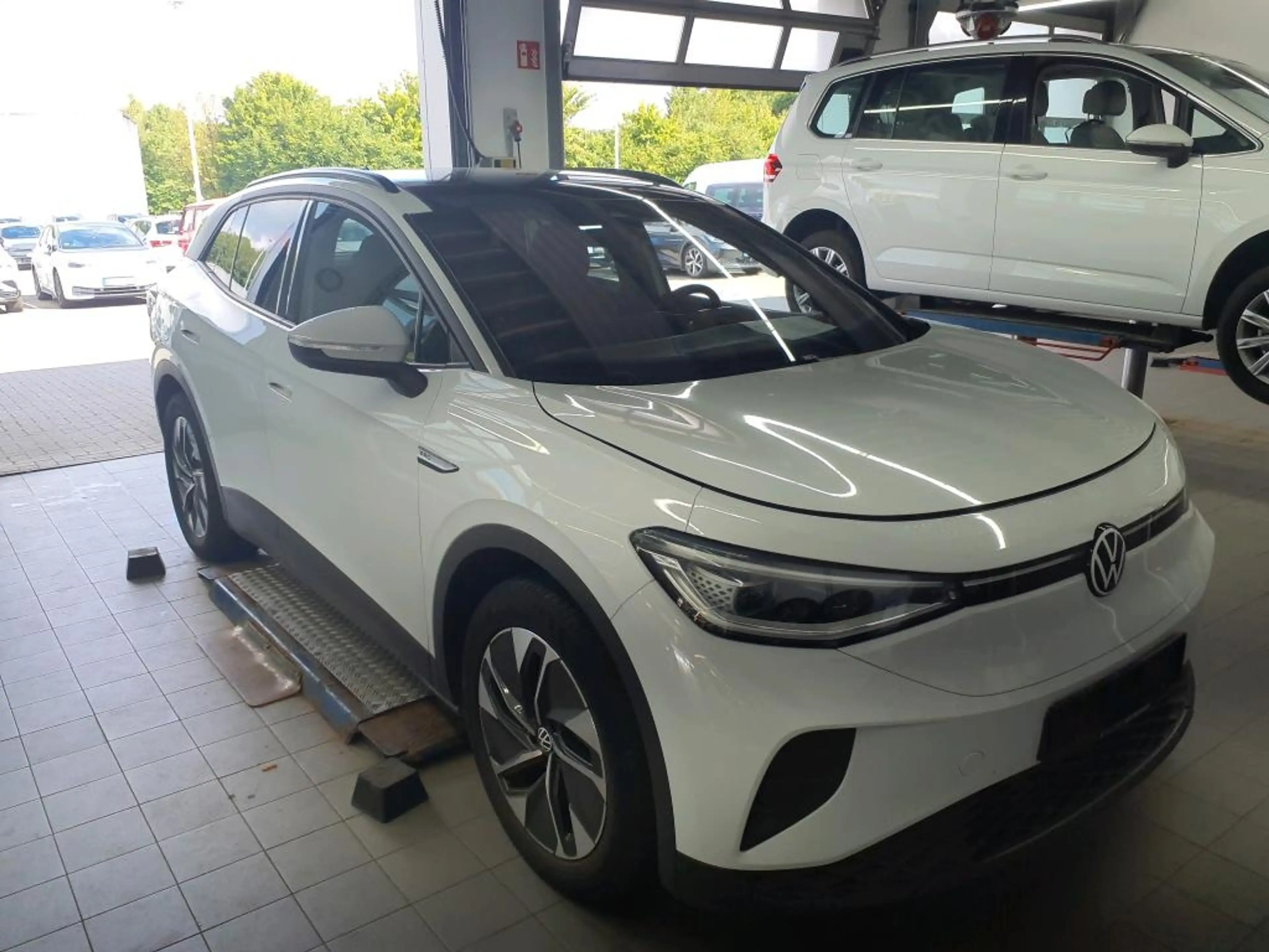 Volkswagen ID.4 PRO PERF. 82 kWh +AHK +360° +PANO +IQ.LIGHT +ACC — photo 3