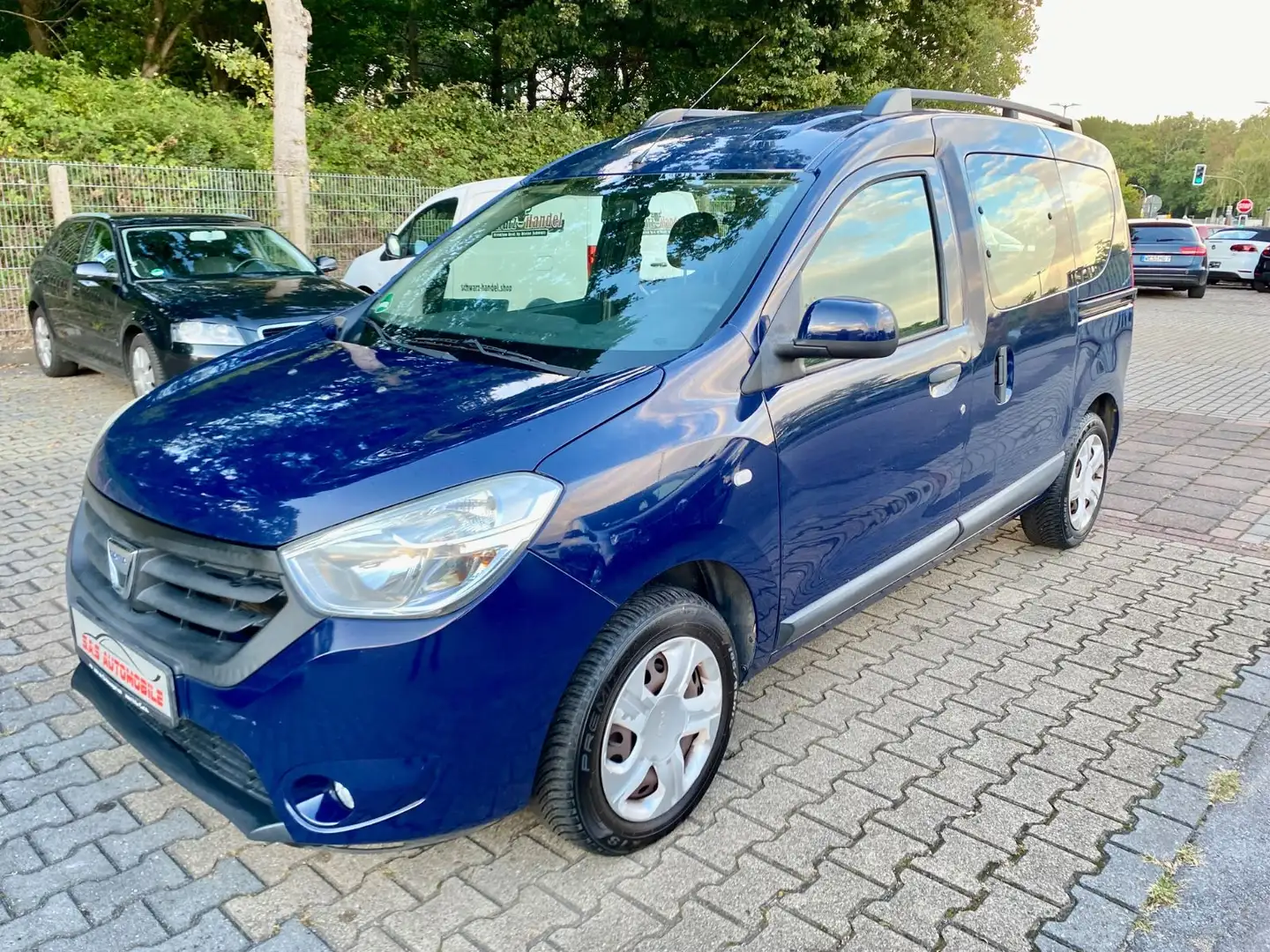 Dacia Dokker Laureate/1 Hand / Zahnriemen gewechselt Blau - 2