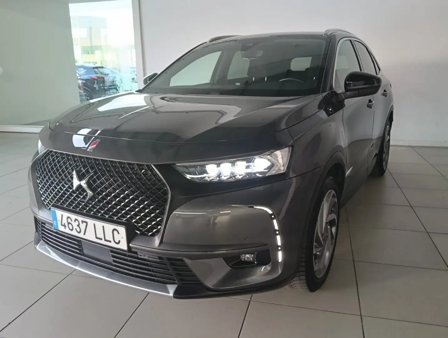 DS Automobiles DS 7 Crossback 1.6 PT. Grand Chic Aut. 180 Noir - 1