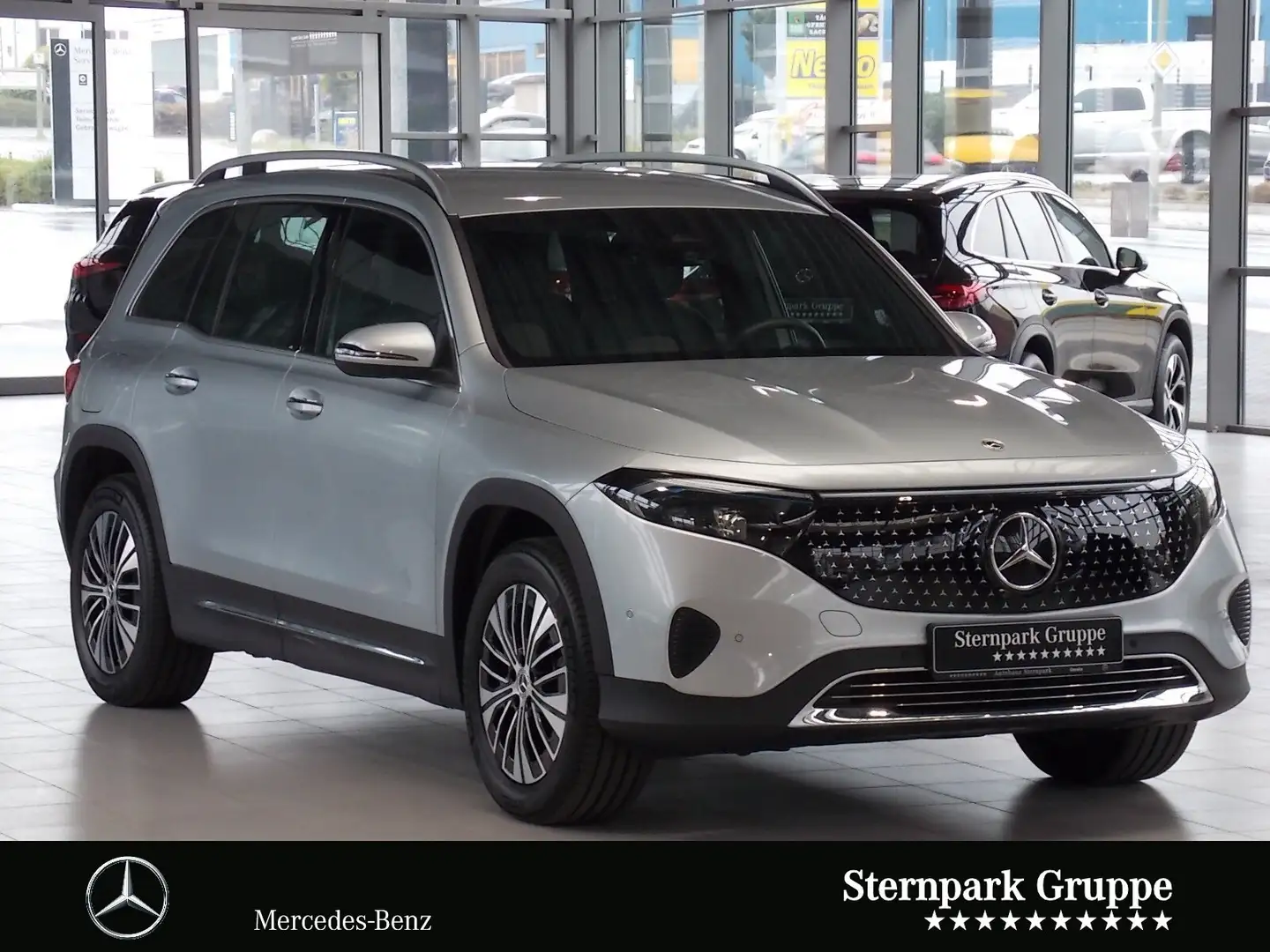 Mercedes-Benz EQB 350 EQB 350 4M Electric Art Distr.AHK,360°Sound,Memo Argent - 2