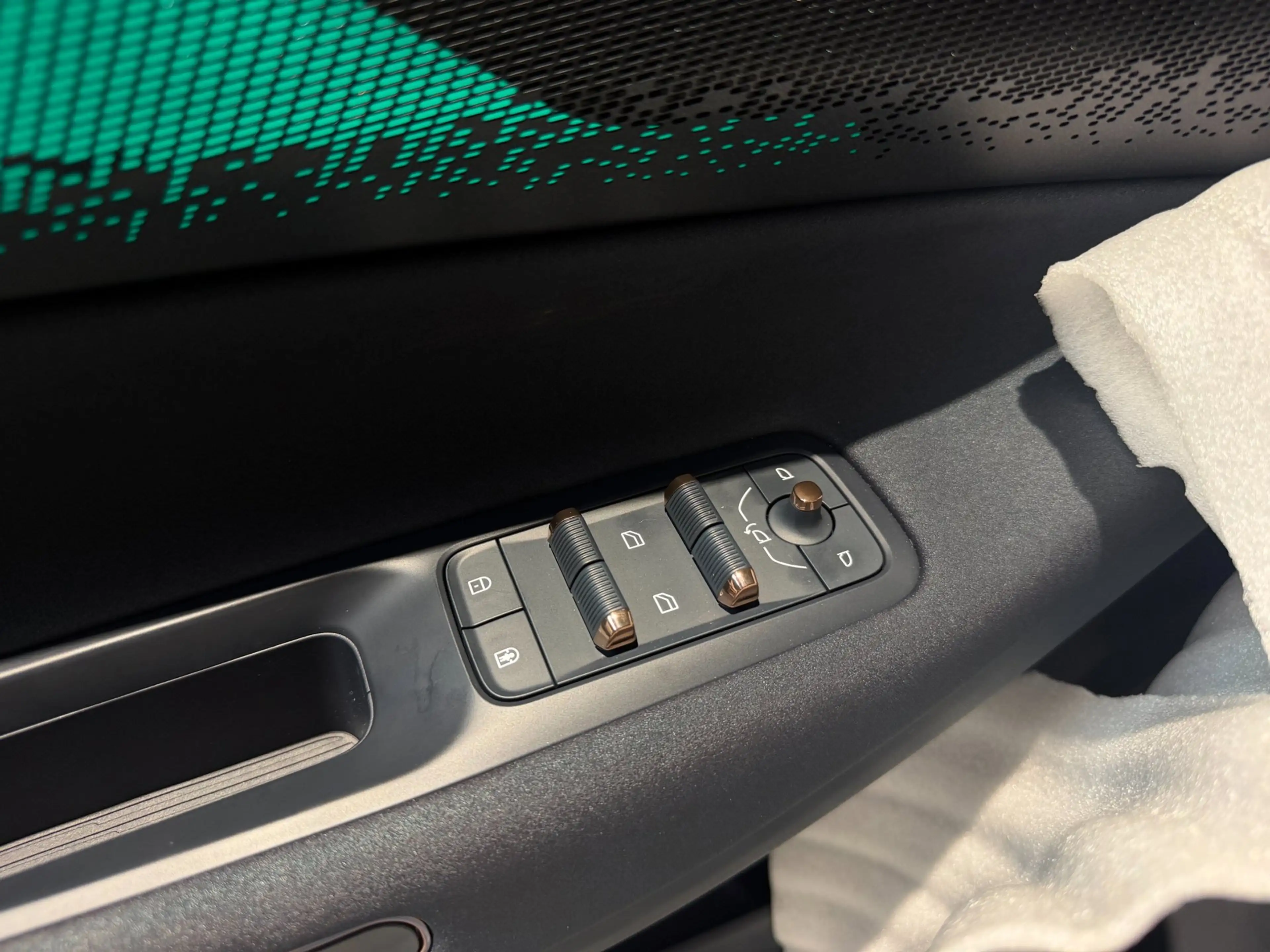 Lynk & Co 08 1.5 More|H&K|360|Pano|Stoel massage Verwarming en — photo 19