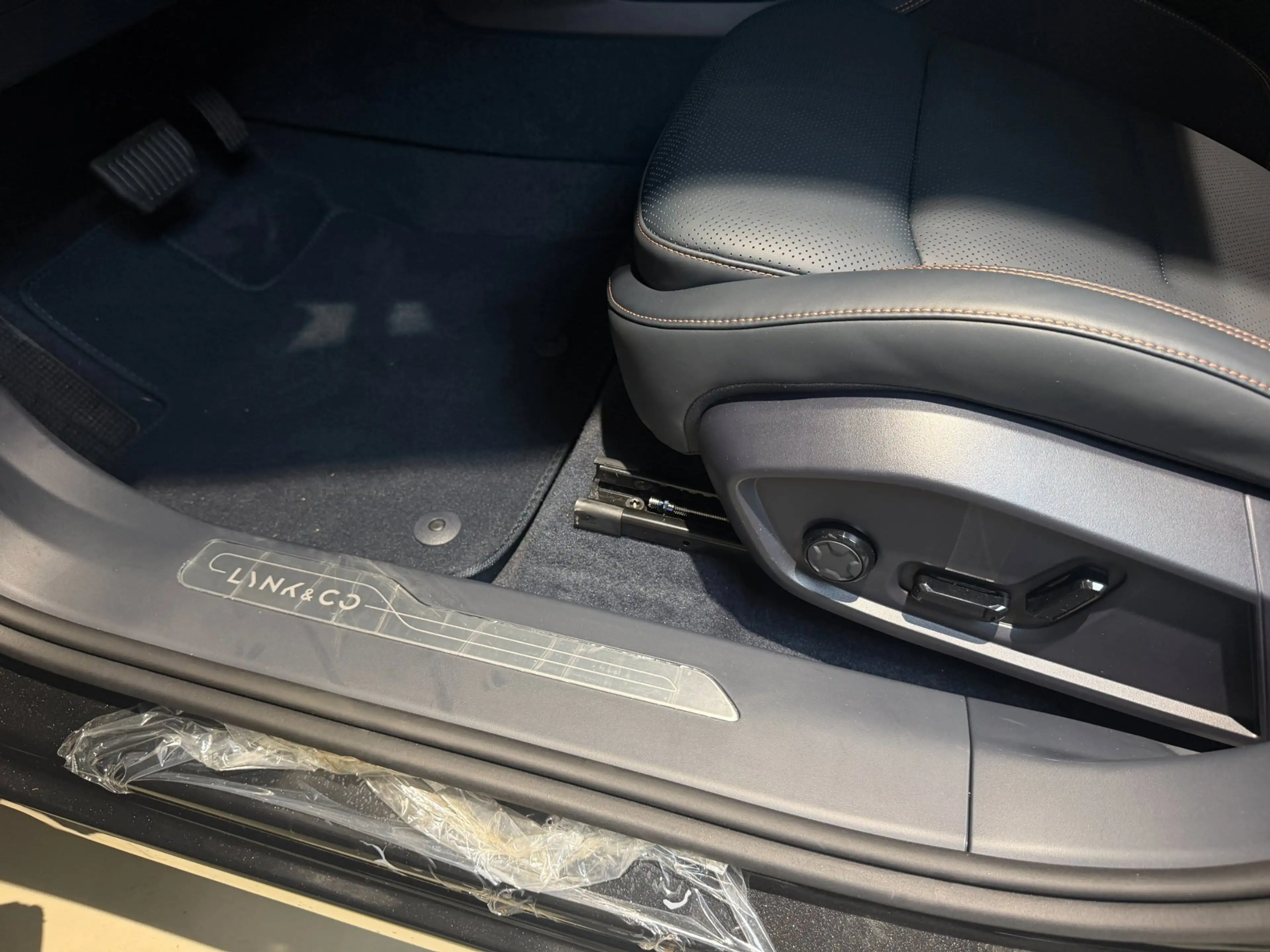 Lynk & Co 08 1.5 More|H&K|360|Pano|Stoel massage Verwarming en — photo 21