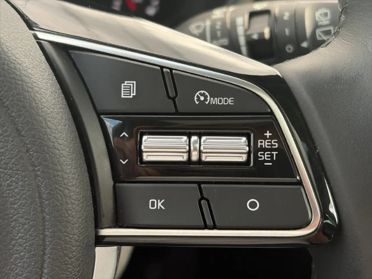 Kia Sportage BLACK EDITION 1.6 T-GDI 4WD *NAVI*LED*LEDER*, миниатюра 17