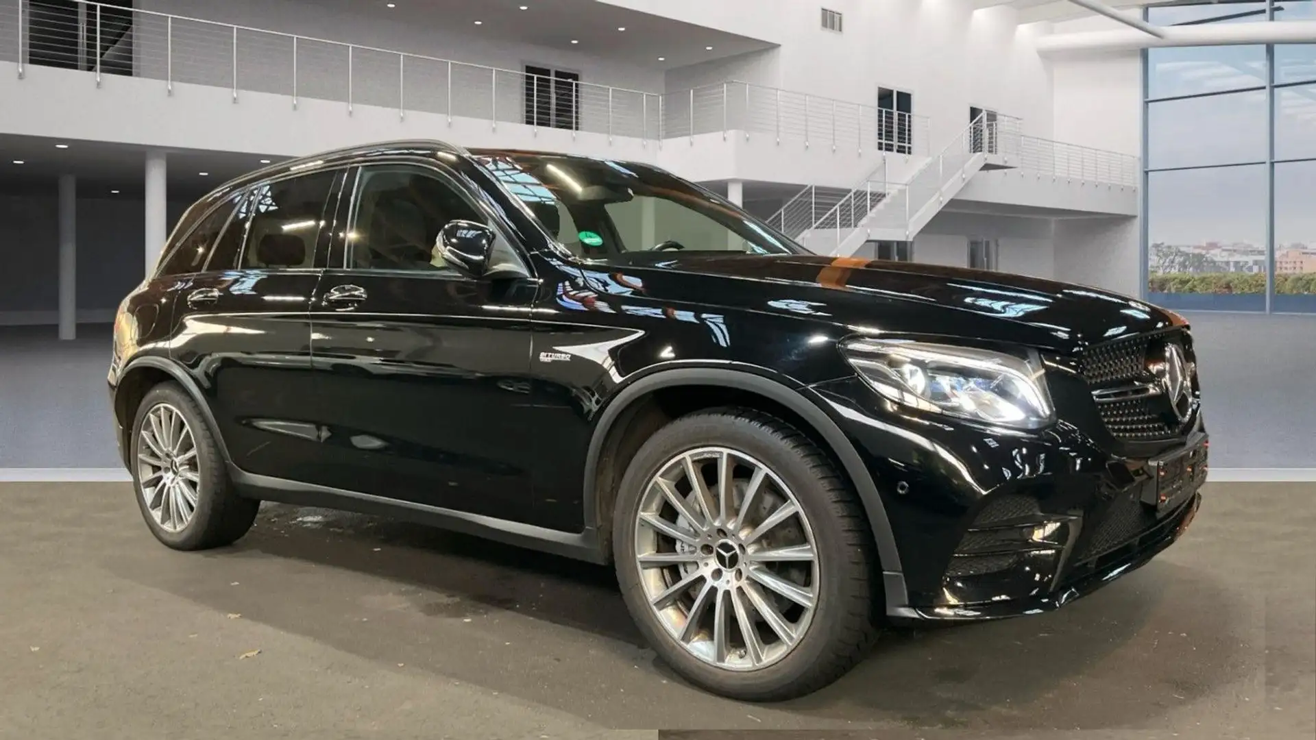 Mercedes-Benz GLC 43 AMG 4-Matic 9-G PANO Burmester AHK KAMERA Schwarz - 2