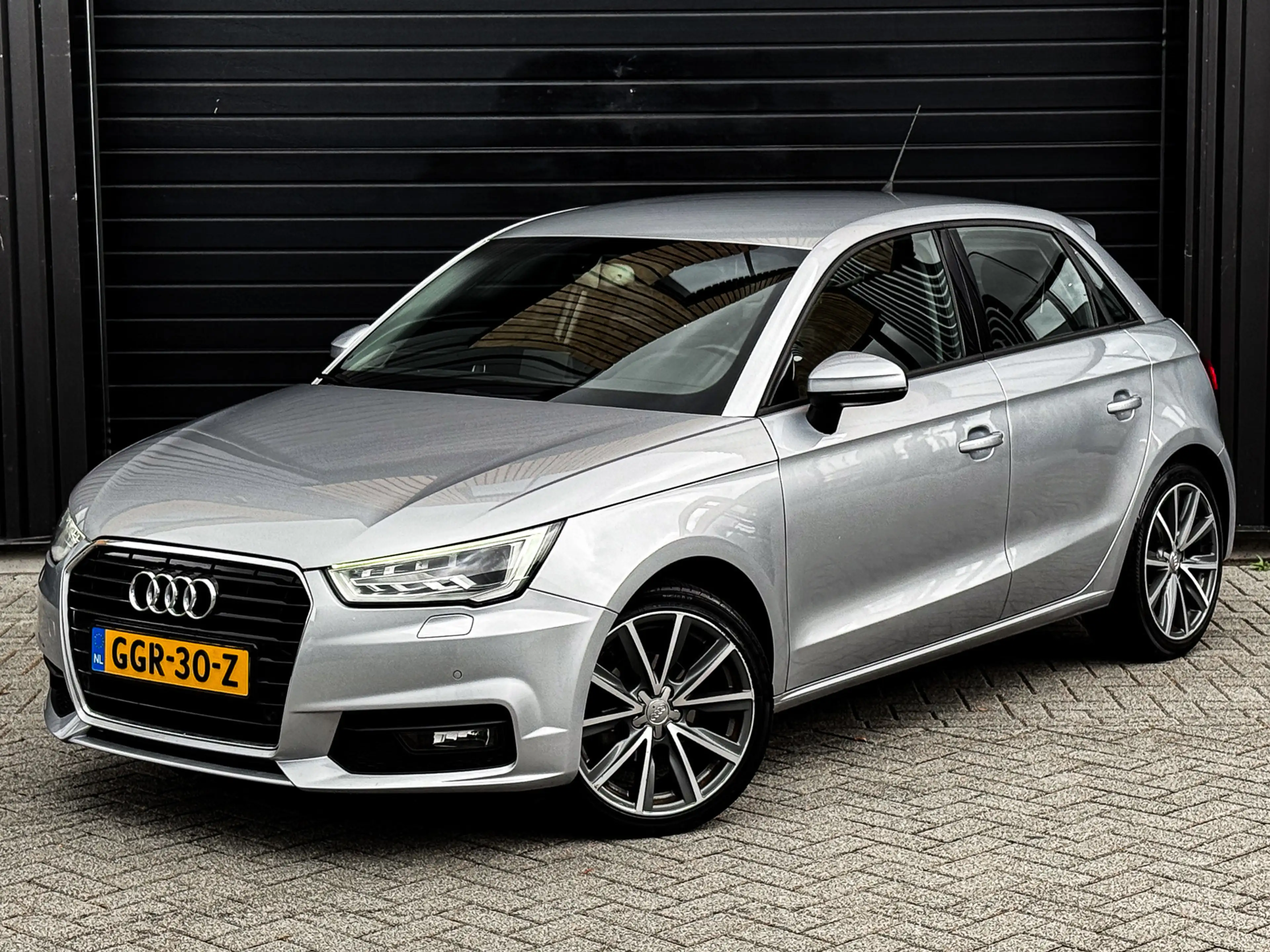 Audi A1 Sportback 1.0 TFSI S-Line 95 PK Automaat KEYLESS/L — photo 9
