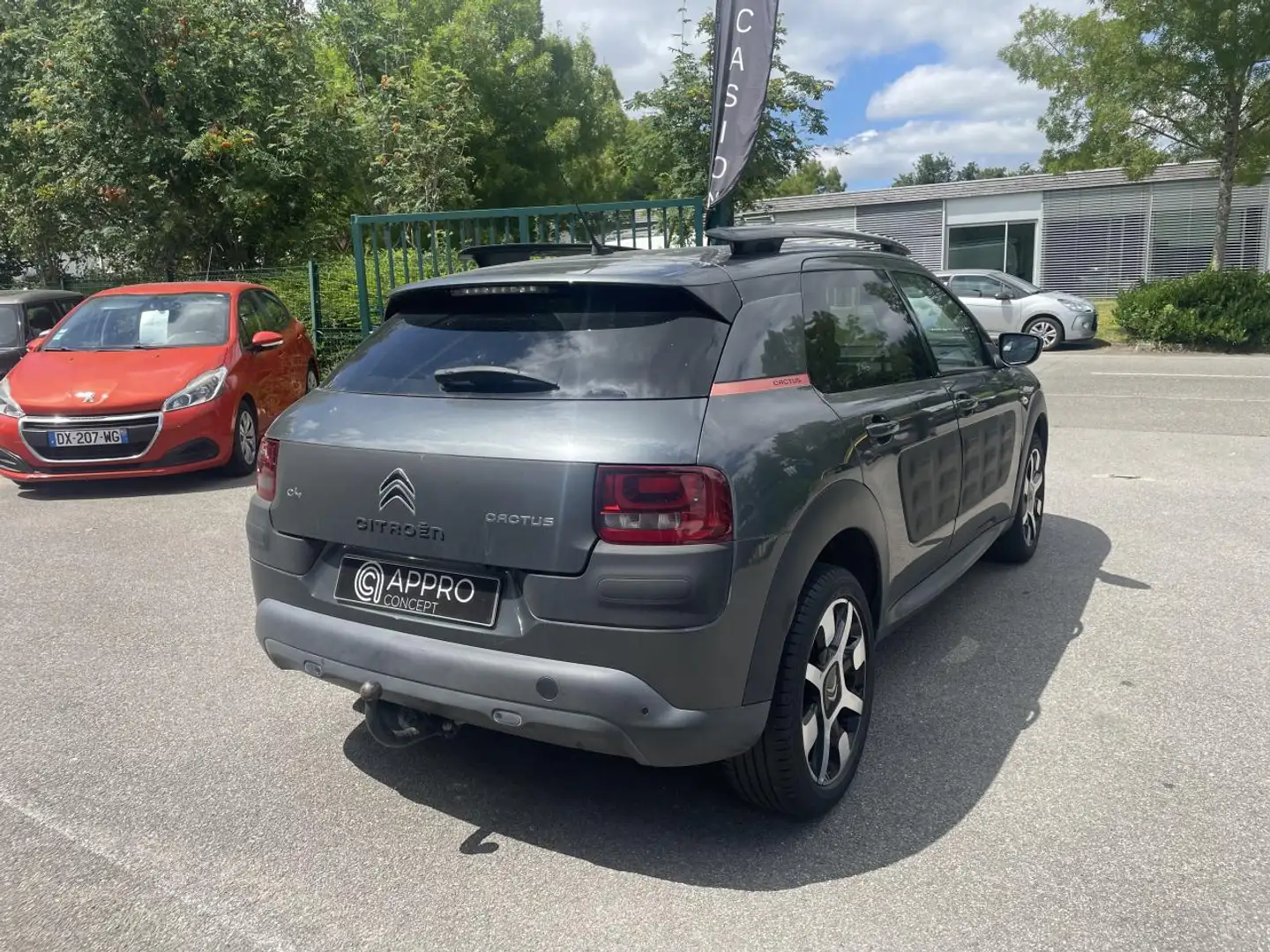 Citroen C4 Cactus C4 Cactus 1.2 PureTech 12V - 82  Shine Edition Gris - 2