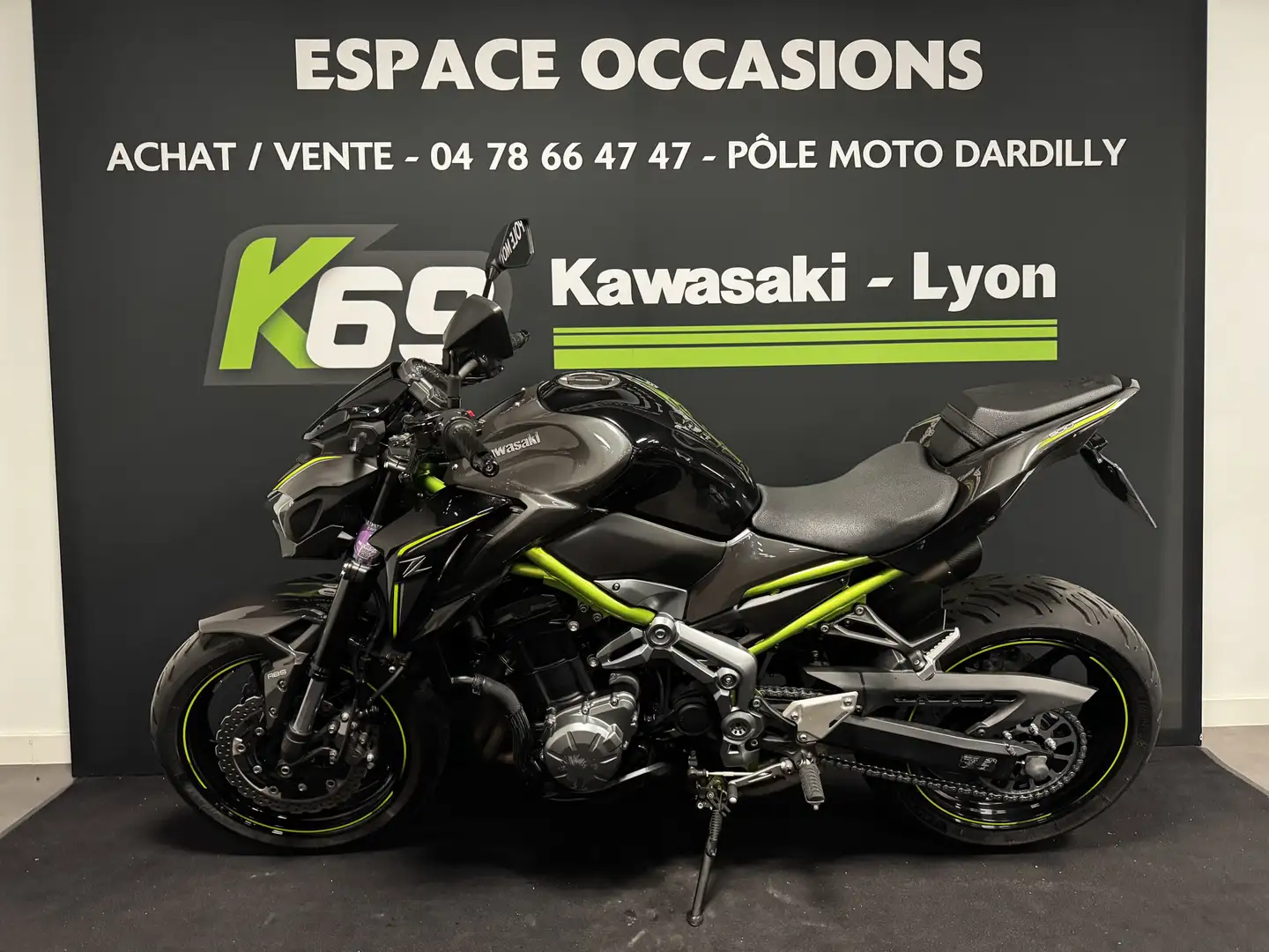 Kawasaki Z 900 Gris - 2