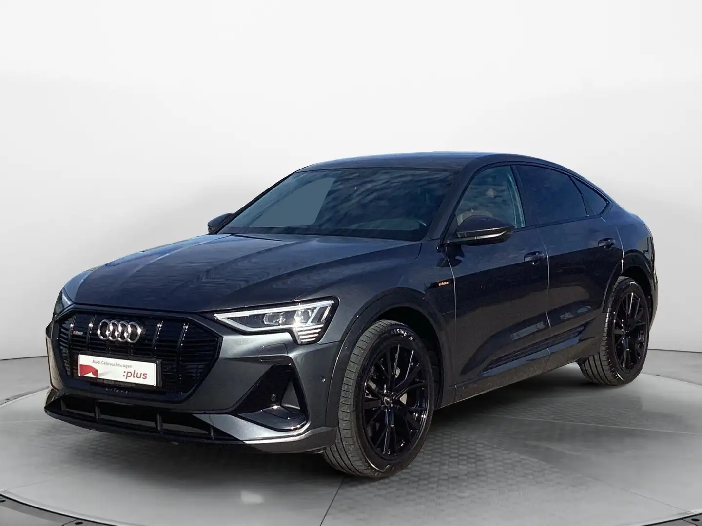 Audi e-tron 55 quattro S-Line, Matrix, B&O, Grau - 2