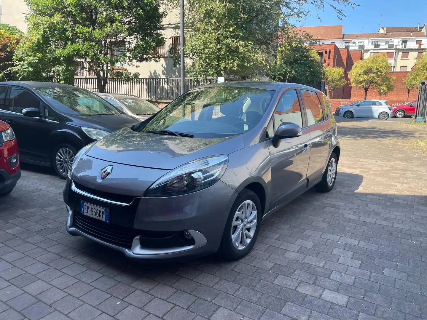 Renault Scenic Xmonde Grigio - 1