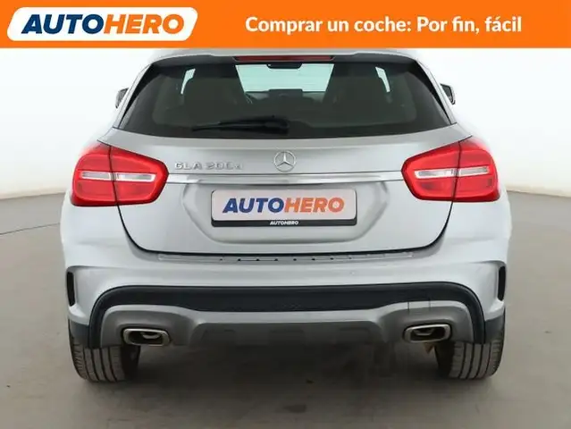 Mercedes-Benz Gla view 5