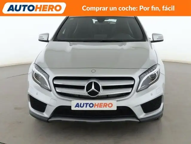 Mercedes-Benz Gla view 9