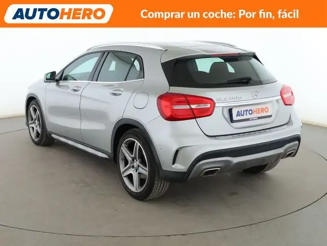 Mercedes-Benz Gla view 4