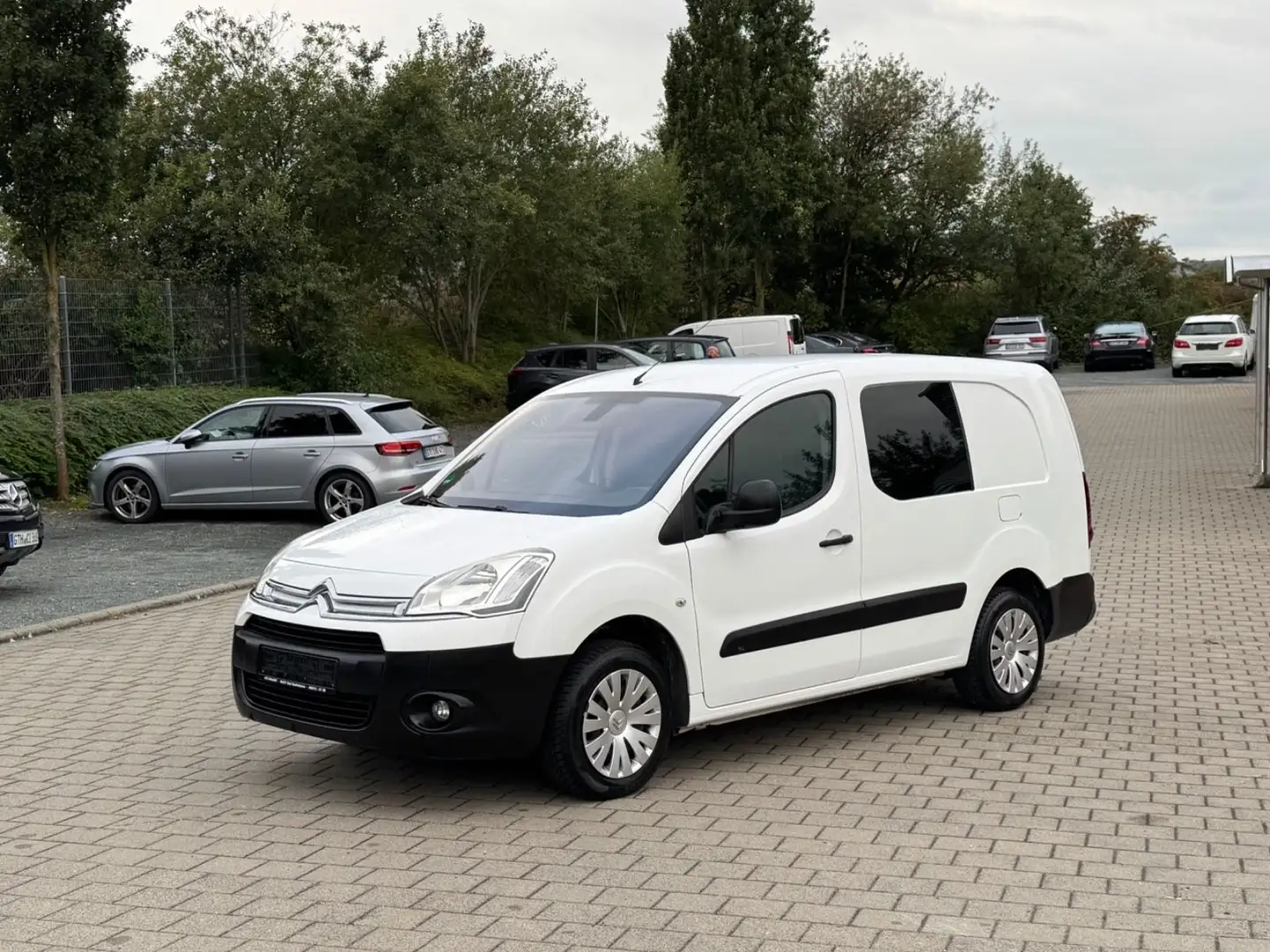 Citroen Berlingo Weiß - 1