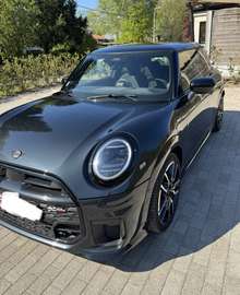 John Cooper Works Trim, Pakket XL