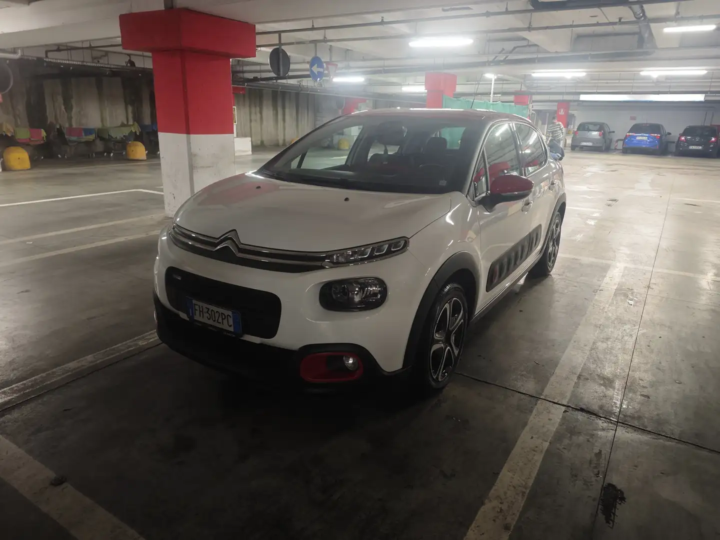 Citroen C3 C3 III 2017 1.2 puretech Shine 82cv Bianco - 2