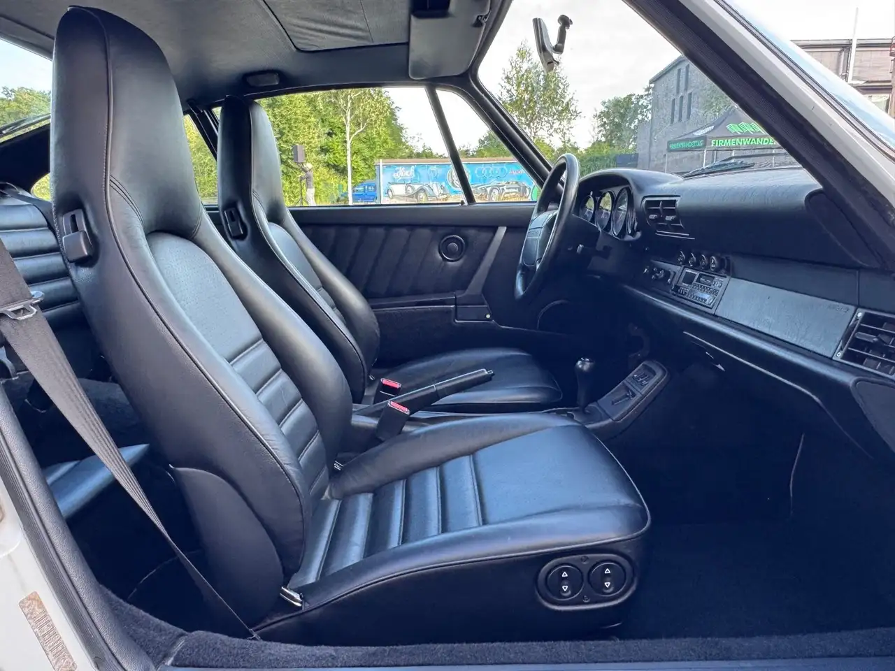 Porsche 964 Carrera 2 Coupé Tiptr. / 85.185 Km, foto 9
