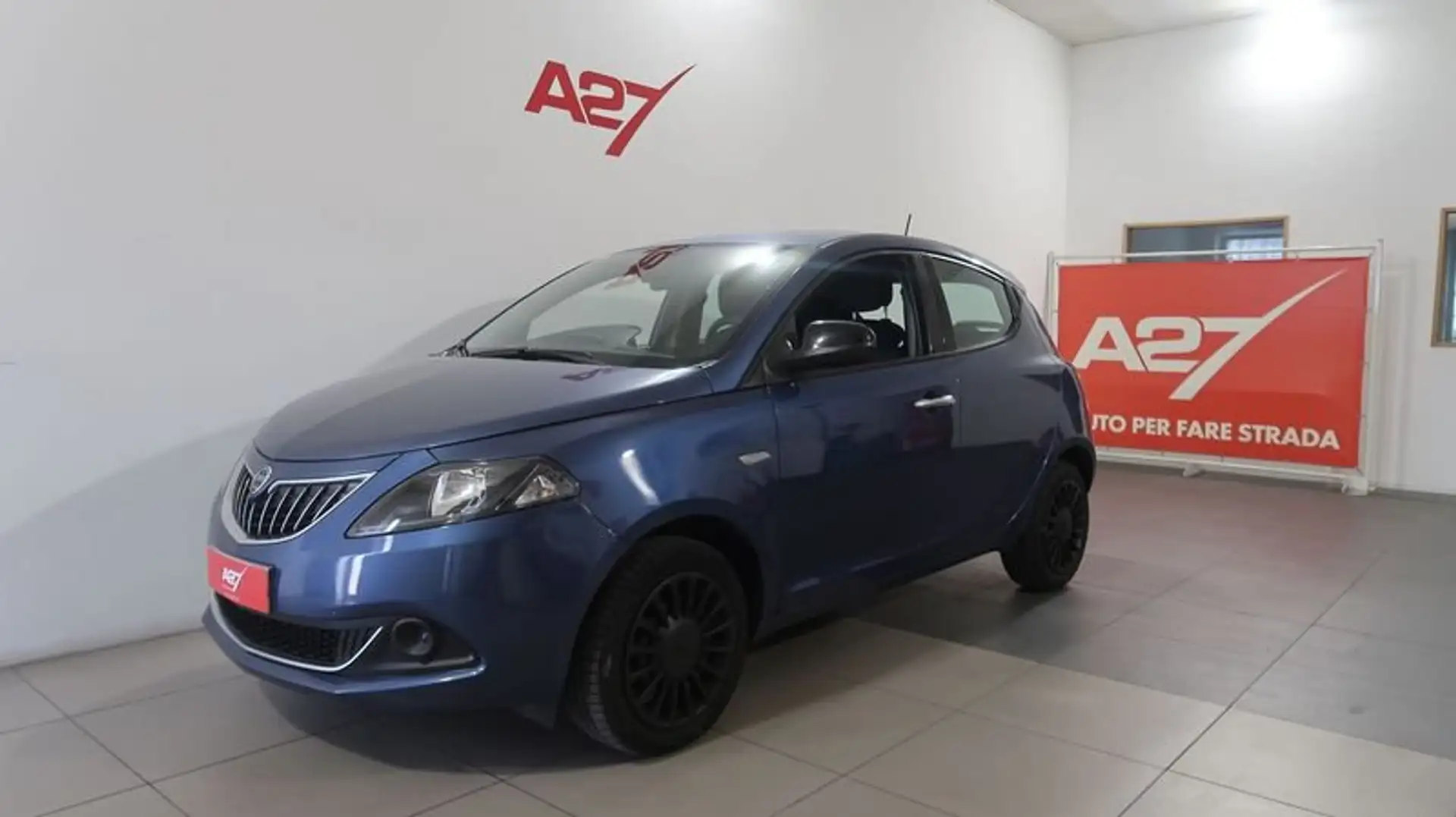 Lancia Ypsilon 1.0 FireFly 5 porte S&S Hybrid Silver Blu/Azzurro - 1