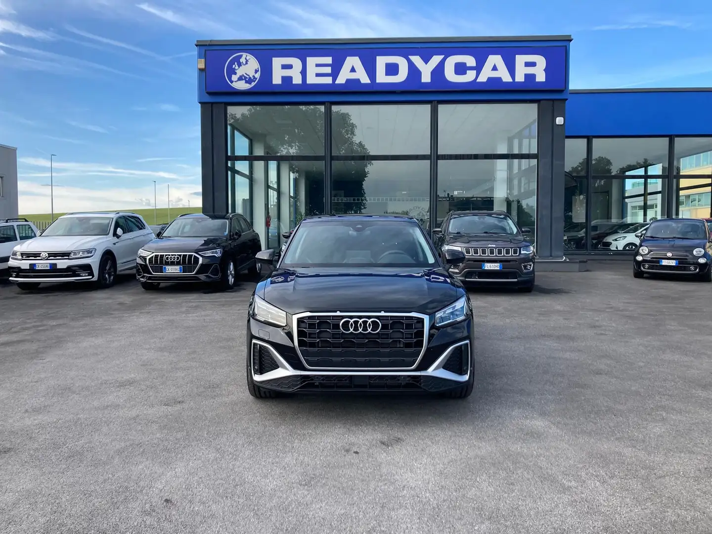 Audi Q2 30 2.0 tdi S line edition Černá - 1