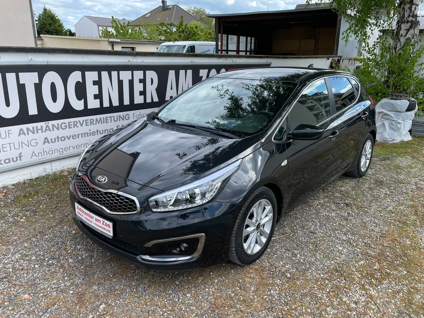 Kia Ceed / cee'd UEFA Euro 2016 Negru - 2