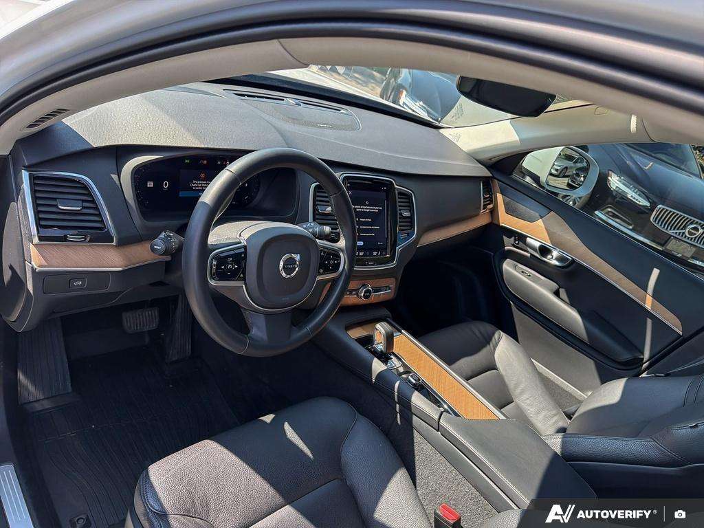 2024 Volvo XC90 B6 Plus Bright Theme thumb 12