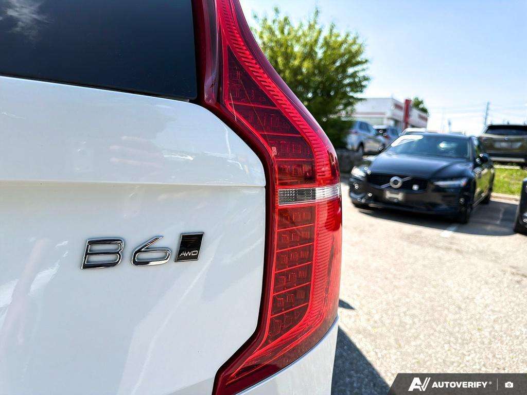 2024 Volvo XC90 B6 Plus Bright Theme thumb 10