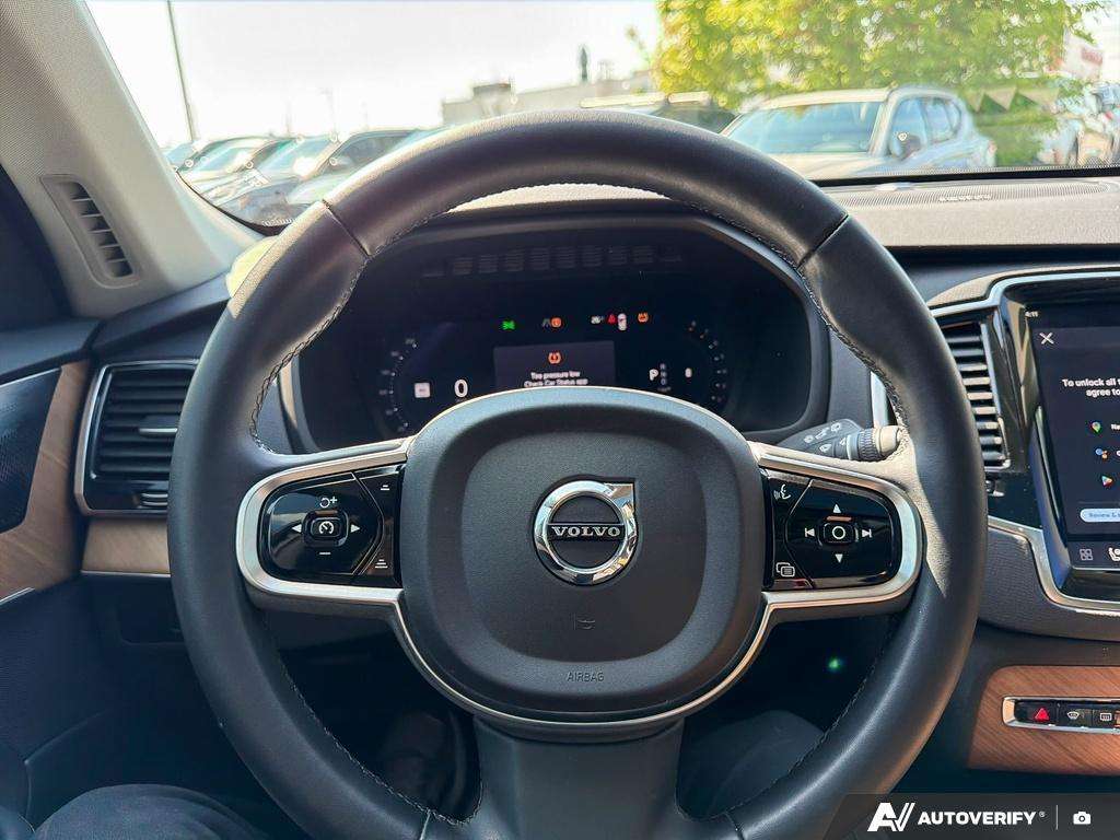 2024 Volvo XC90 B6 Plus Bright Theme thumb 13