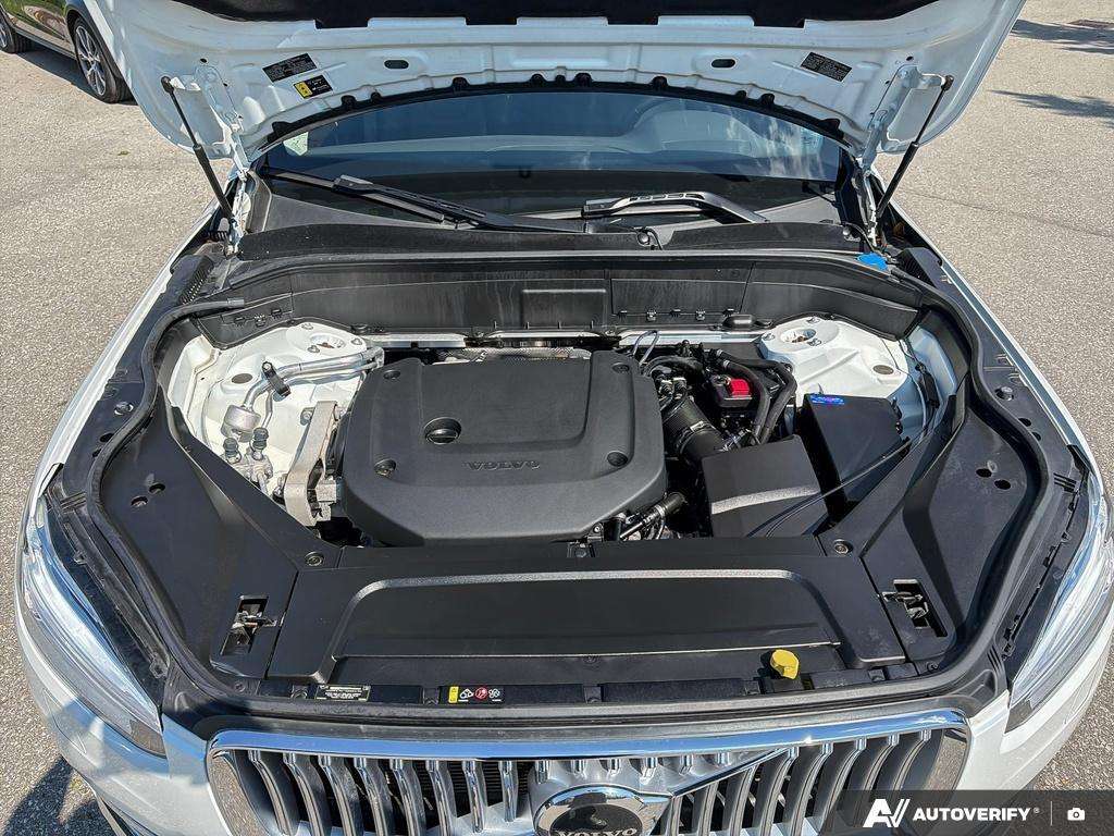 2024 Volvo XC90 B6 Plus Bright Theme thumb 9