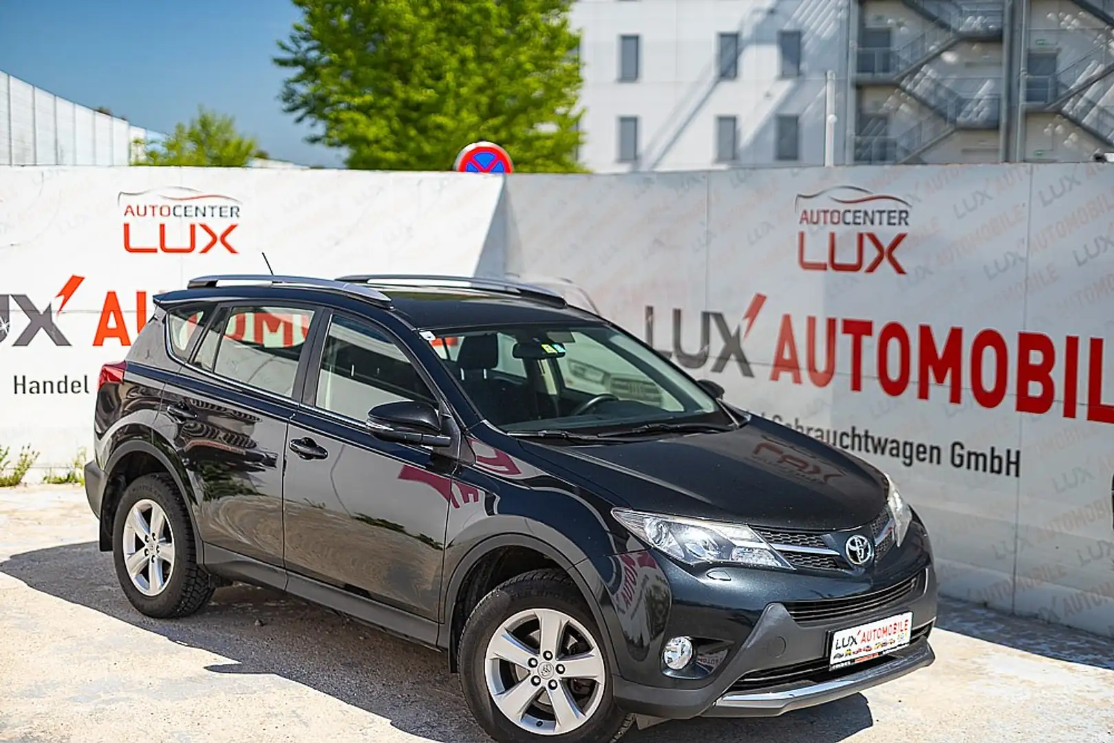 Toyota RAV 4 RAV4 2,2 D-4D Elegance 4WD Aut. Schwarz - 2