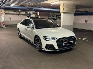 A8 Hybrid Lang 60 TFSI e PHEV quattro