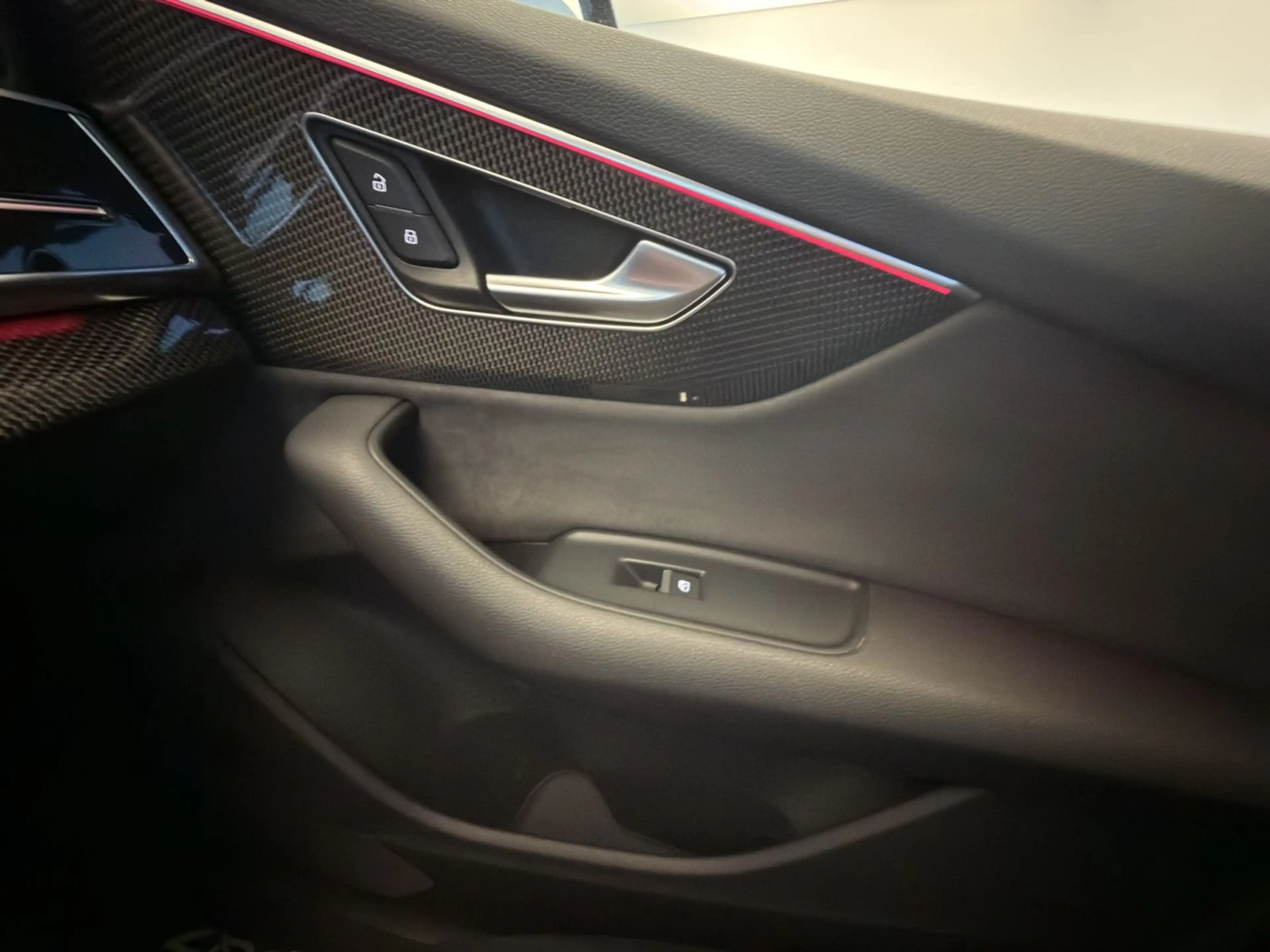 Audi SQ7 4.0 TFSI quattro Tiptronic 4.0 TFSI quattro — photo 15