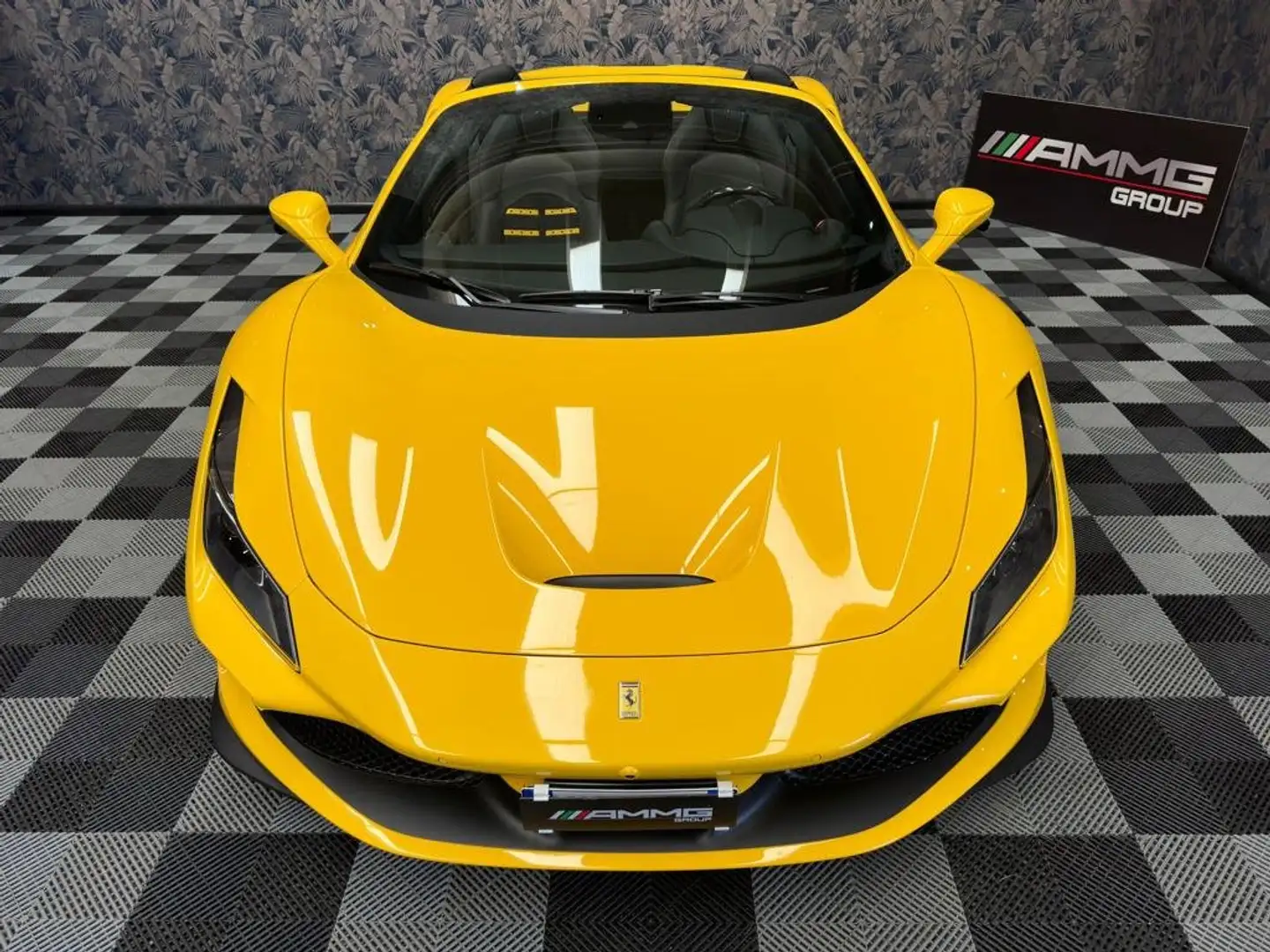 Ferrari F8 Tributo F8 Tributo Spider 3.9 (333) Yellow - 2