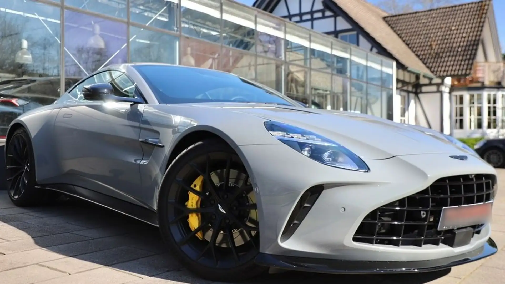 Aston Martin Vantage Gris - 2