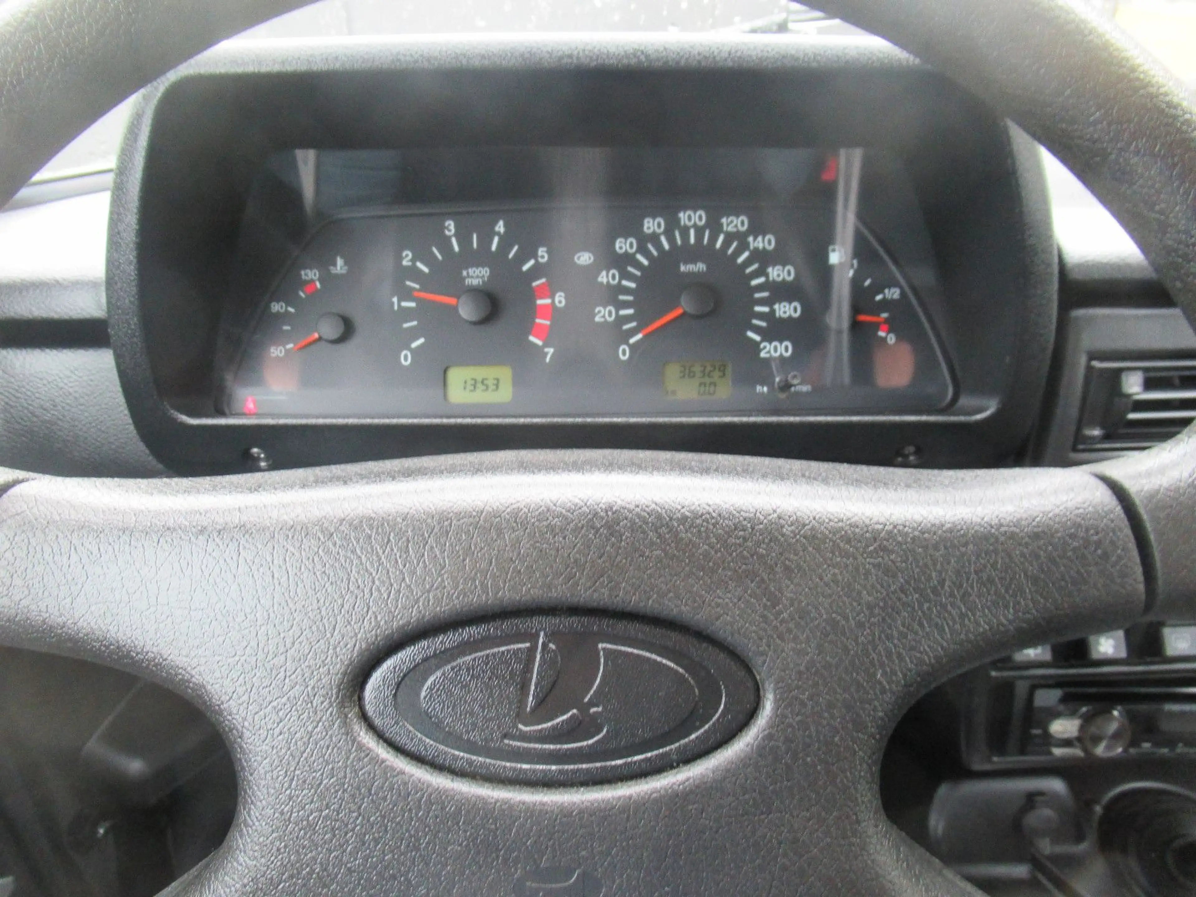 Lada Niva 4x4 LED AHK RADIO v. VERTRAGSHÄNDLER — photo 8