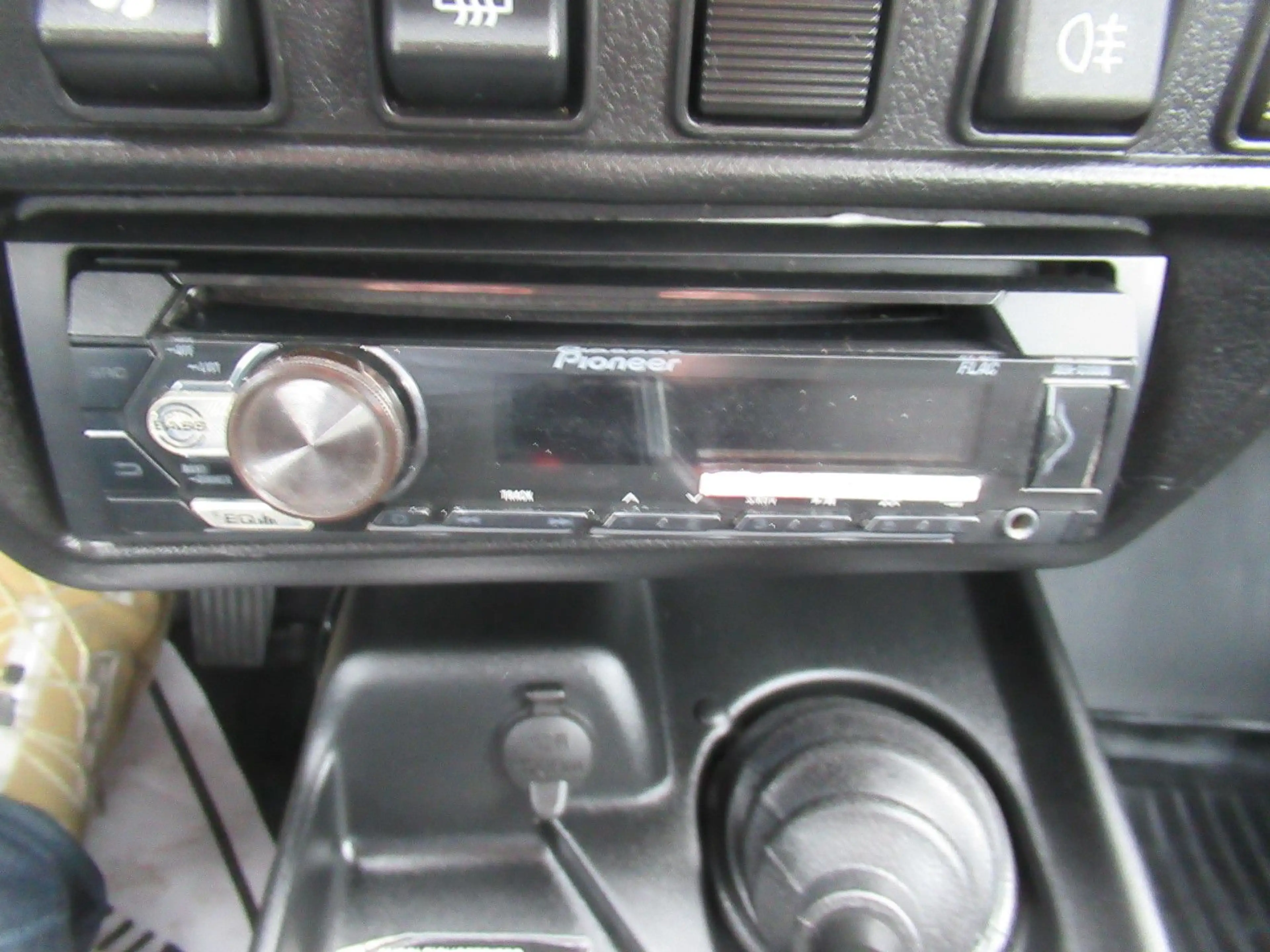 Lada Niva 4x4 LED AHK RADIO v. VERTRAGSHÄNDLER — photo 10