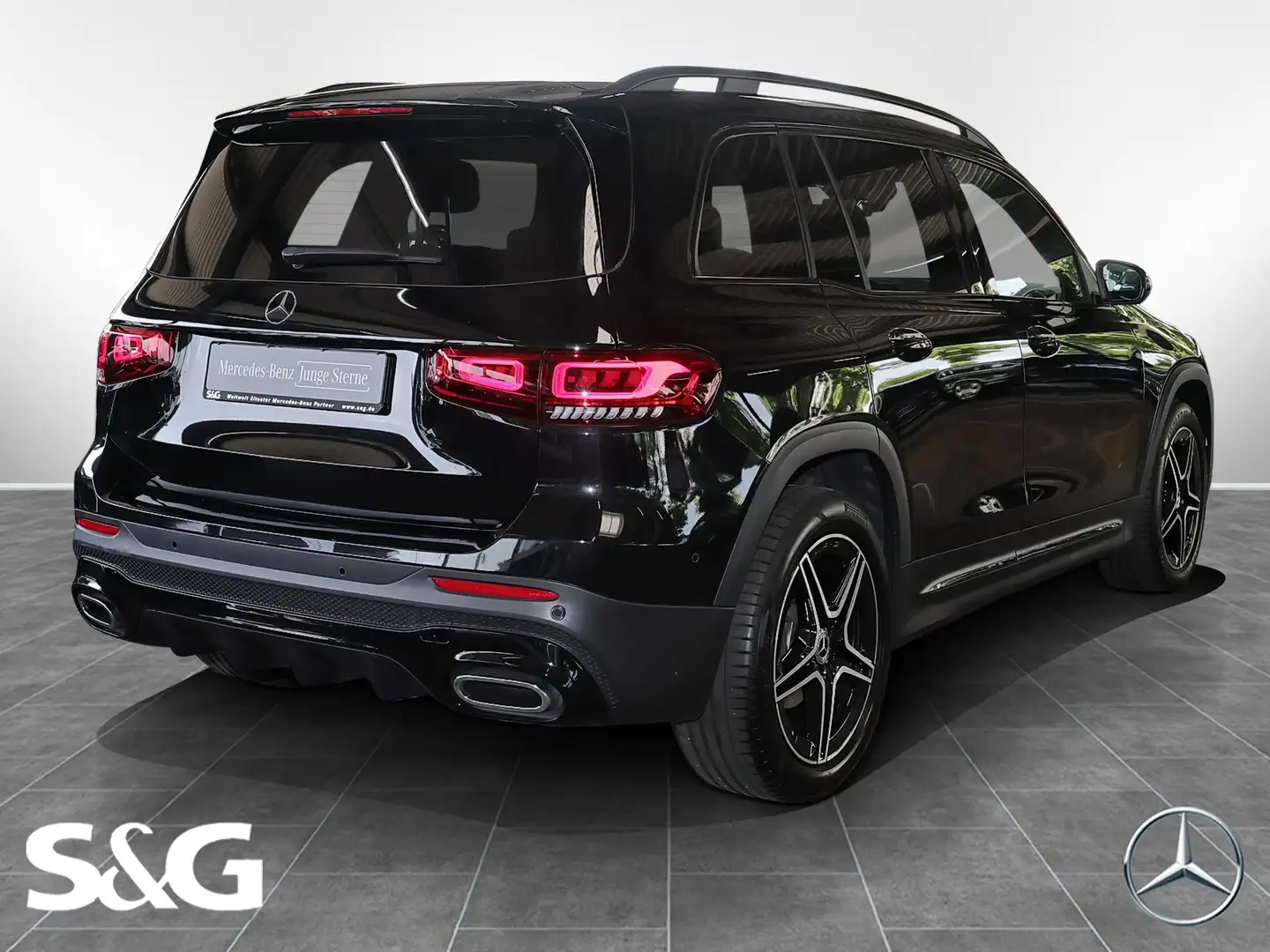 Mercedes-Benz GLB 200 4M AMG PANORAMA+CARPLAY+KAMERA+MBUX+19" Czarny - 2