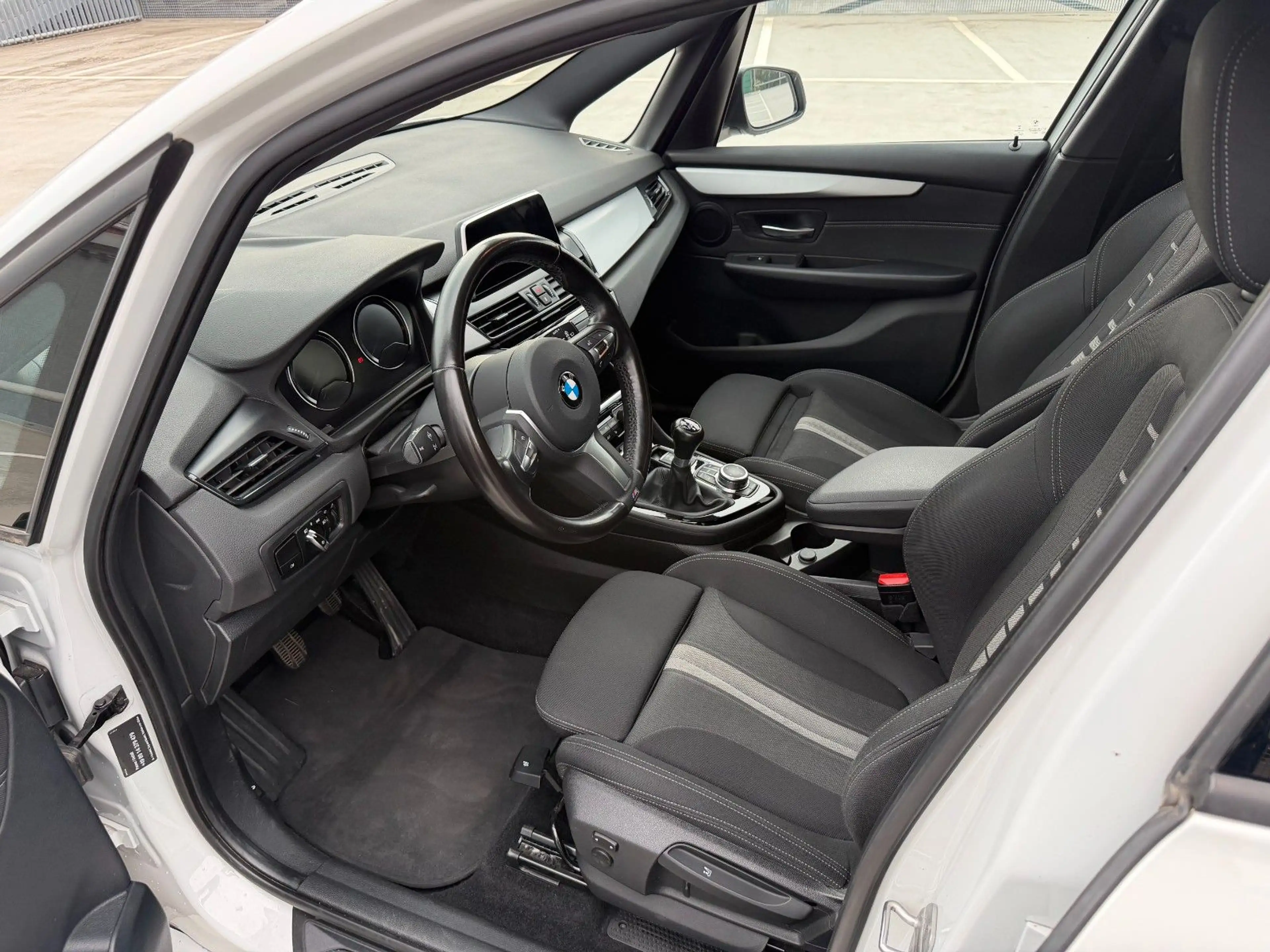 BMW 216 2 Gran Tourer 216 d Advantage — photo 14