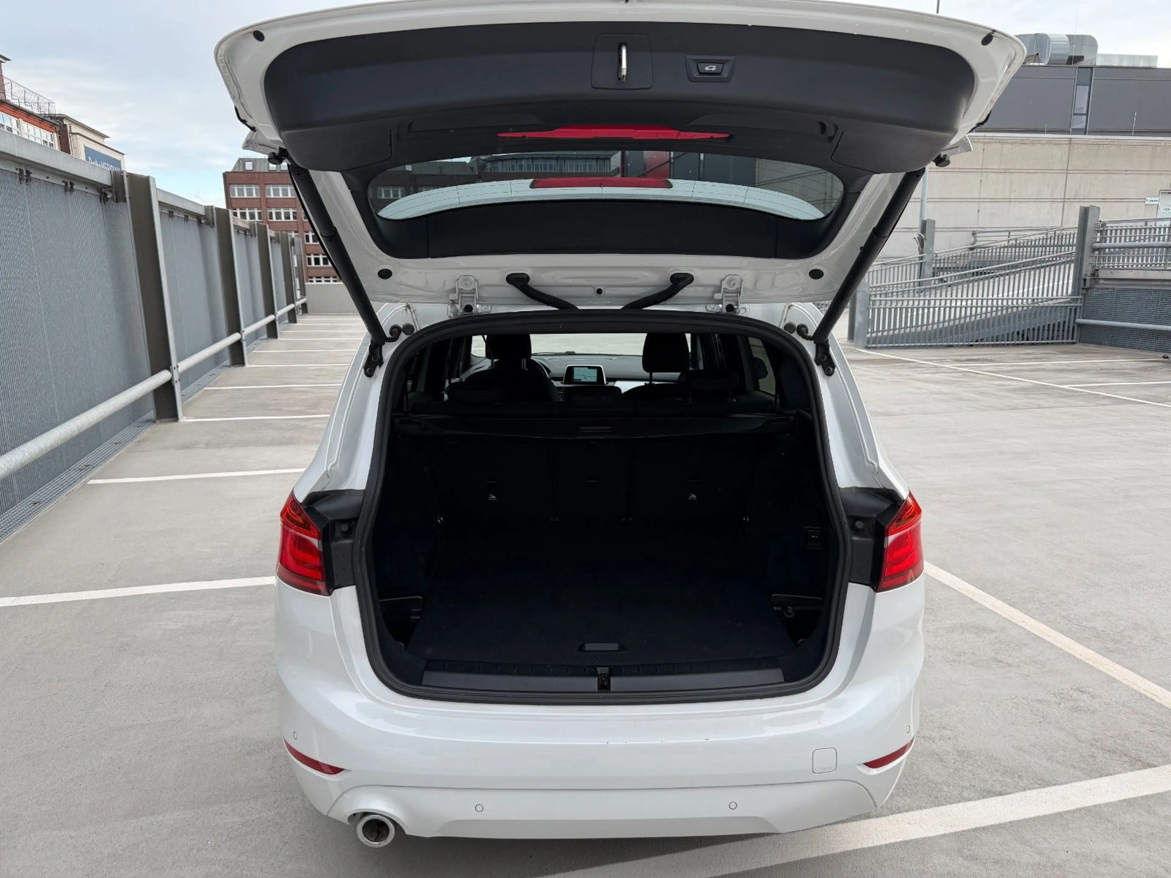 BMW 216 2 Gran Tourer 216 d Advantage — photo 12
