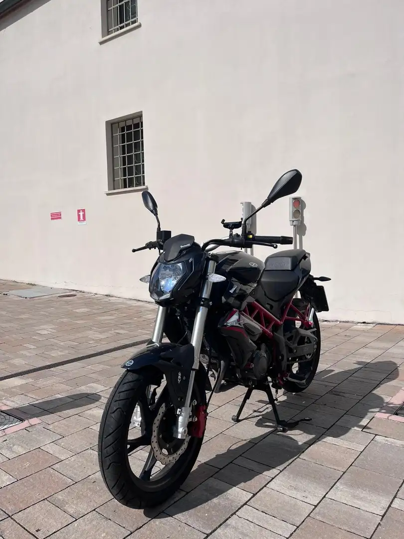 Benelli BN 125 Negru - 2