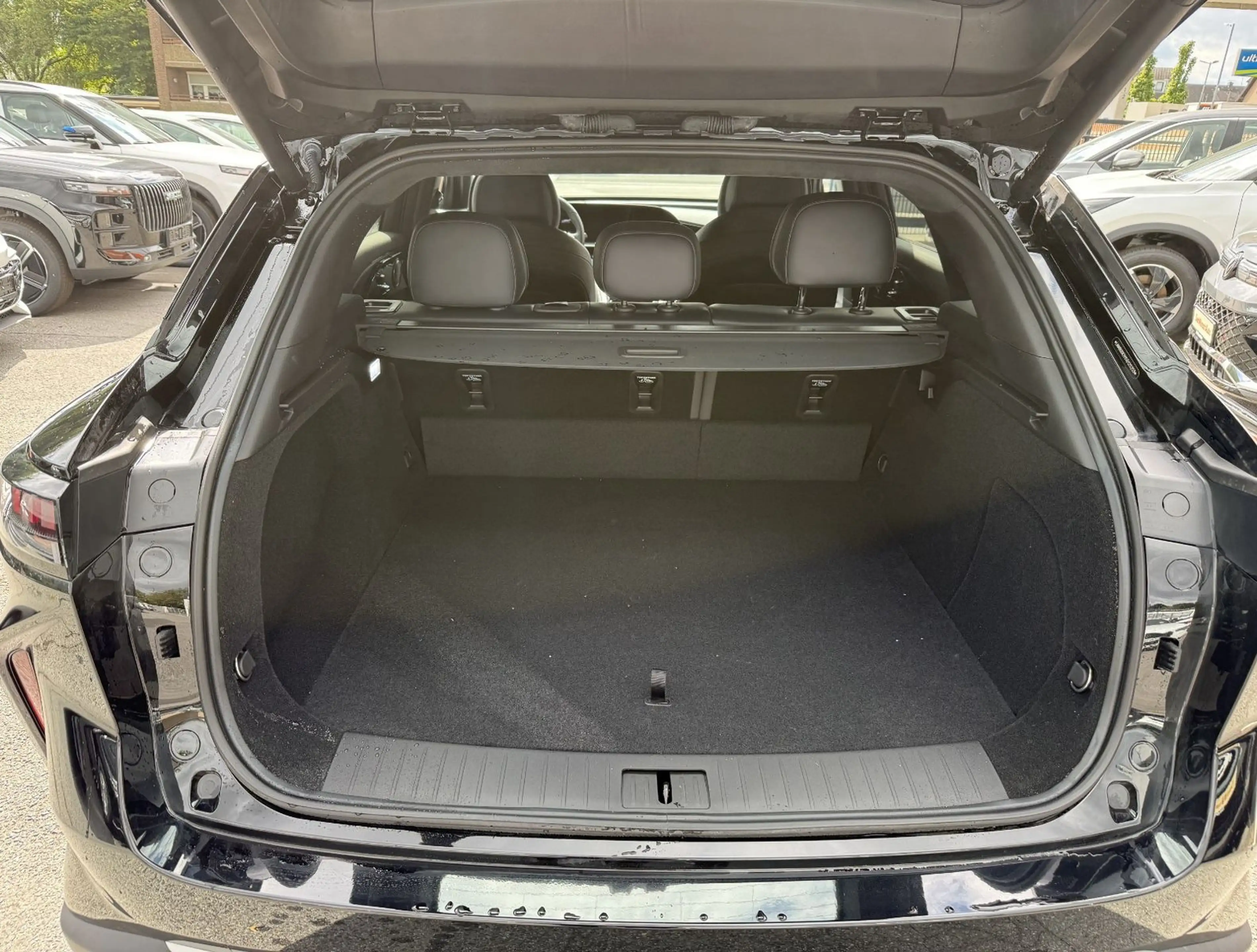 Omoda 9 1.5 TGDI PHEV Premium Pano Leder HUD SOFORT — photo 8